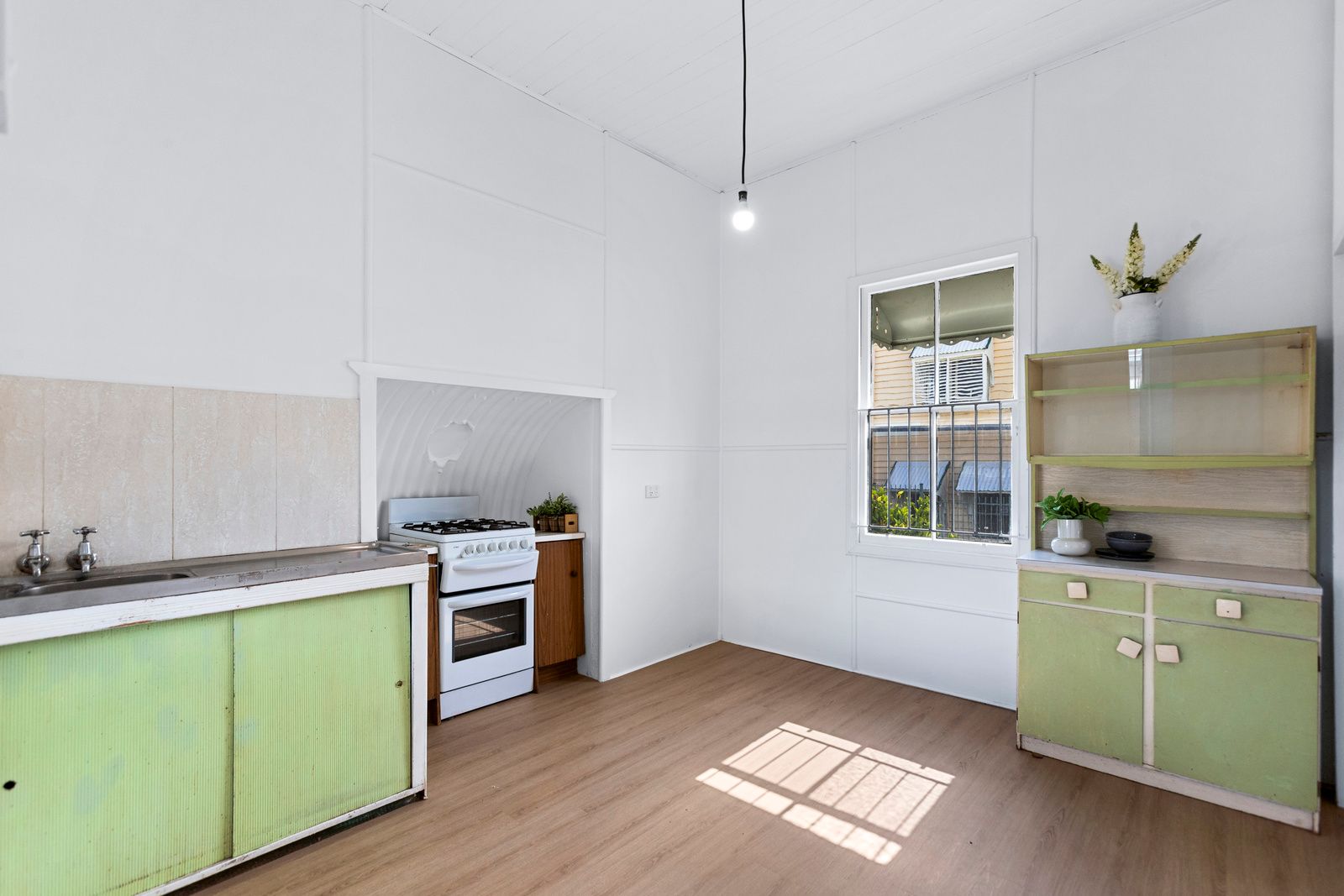 29 Palmerston Street — photo 4 of 24