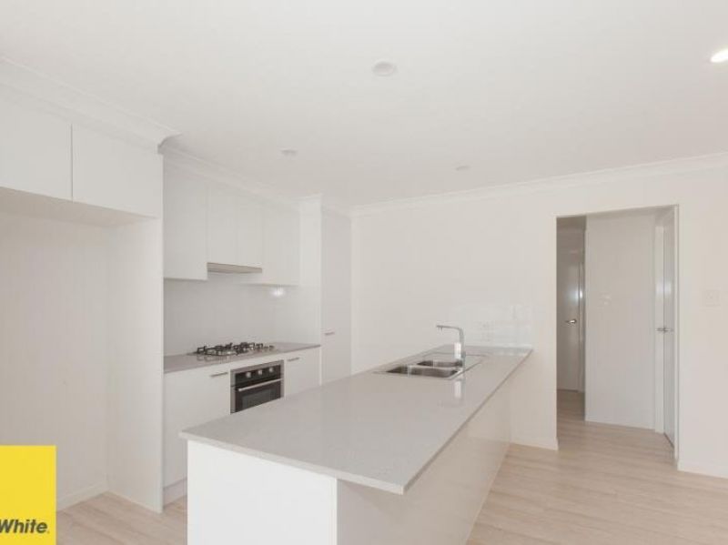 2 Pinnacle Way, Pimpama, QLD 4209