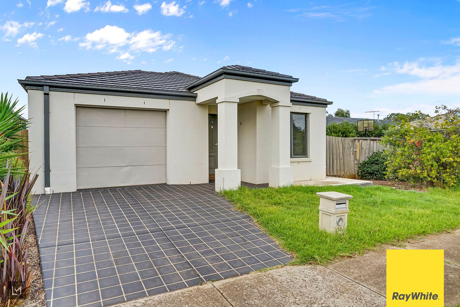 18 Giselle Grove, Tarneit, VIC 3029