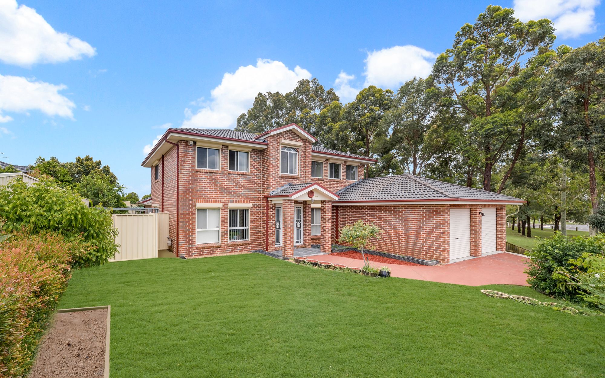 118 Englorie Park Drive, Glen Alpine, NSW 2560