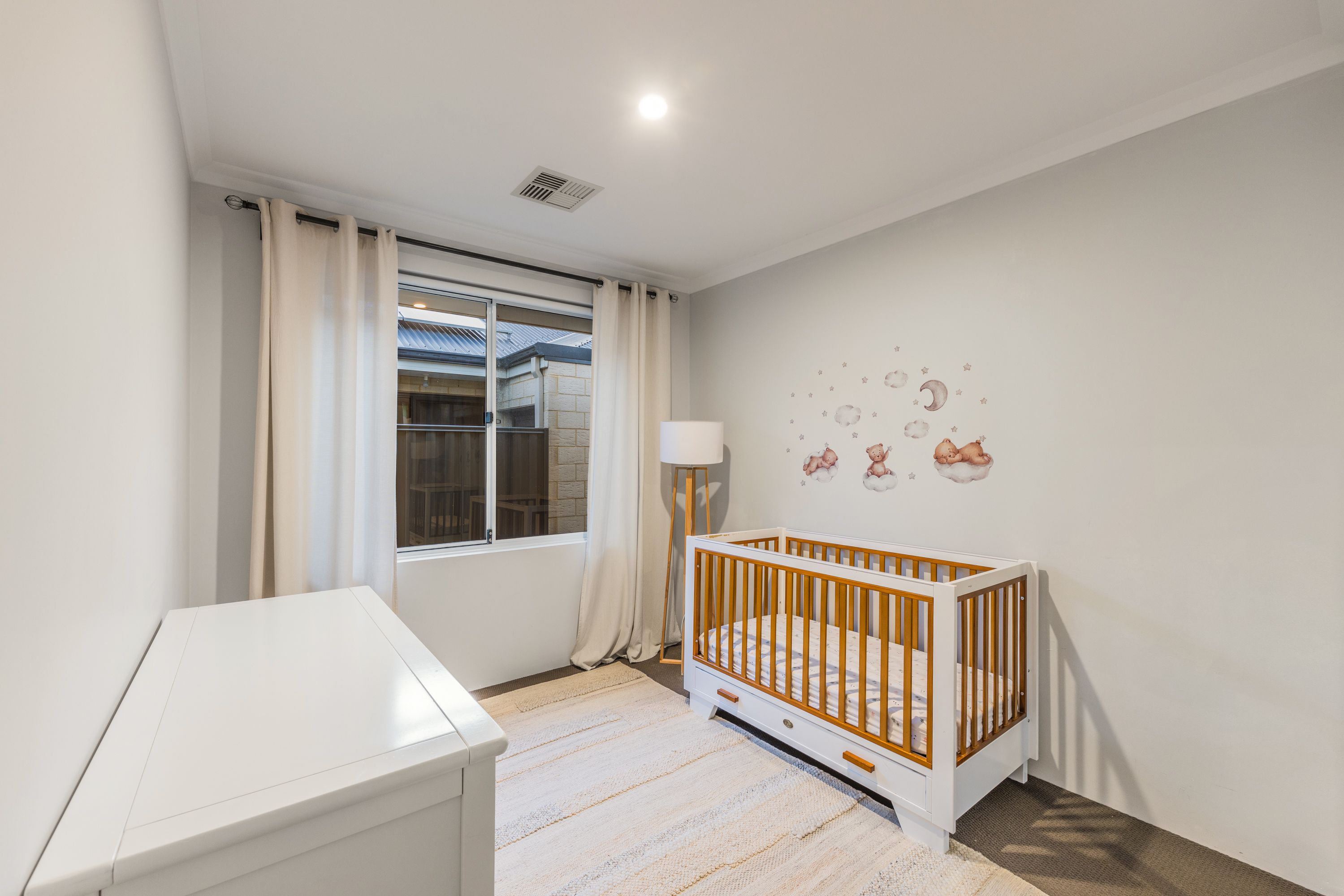 30 Ridgedale Street — photo 4 of 16