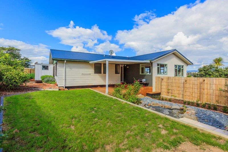 House 16 Hueglow Rise, West Harbour, Waitakere City