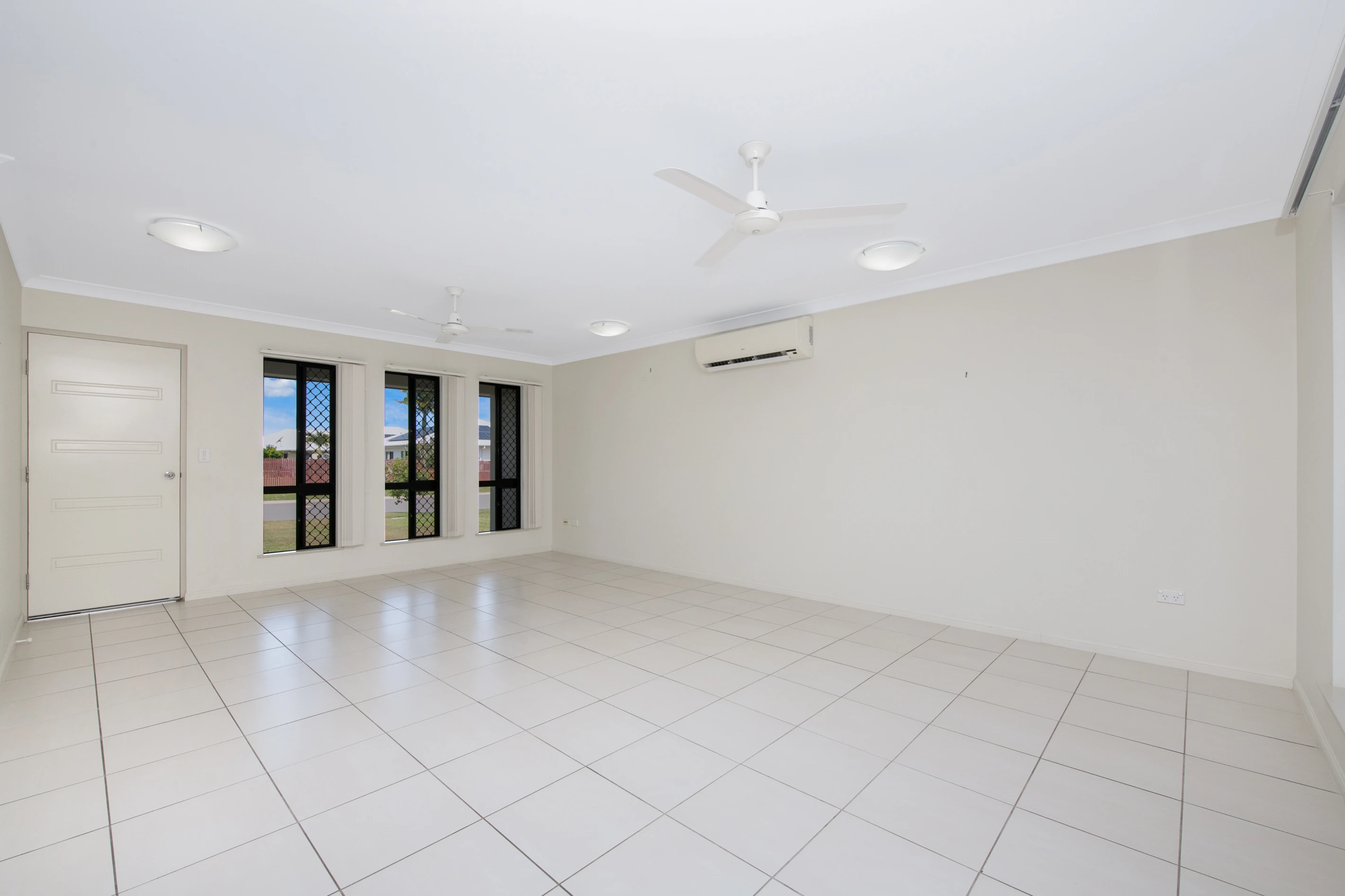 115 Daintree Drive, Bushland Beach, QLD 4818