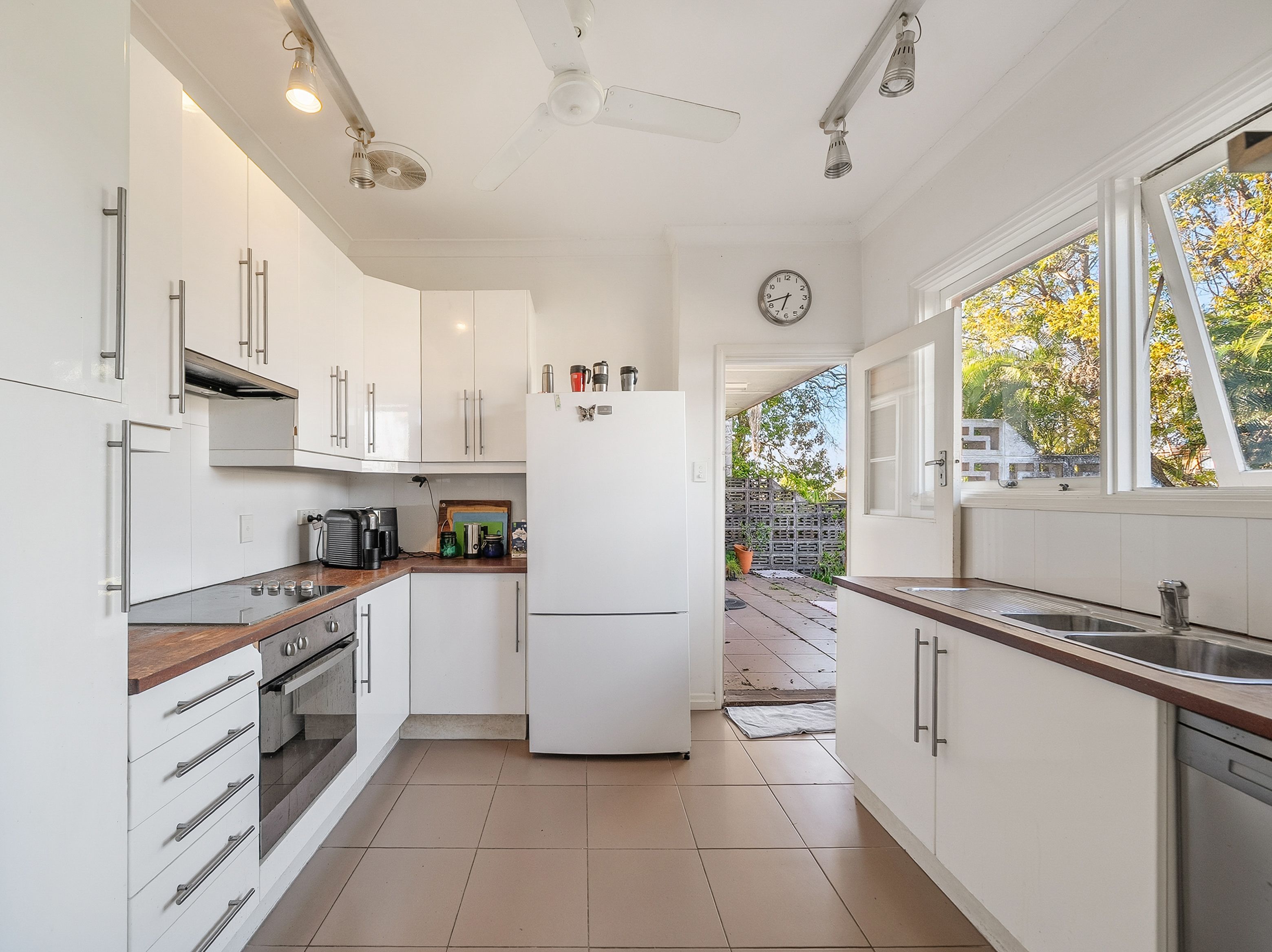 18 Armstrong Street — photo 8 of 24