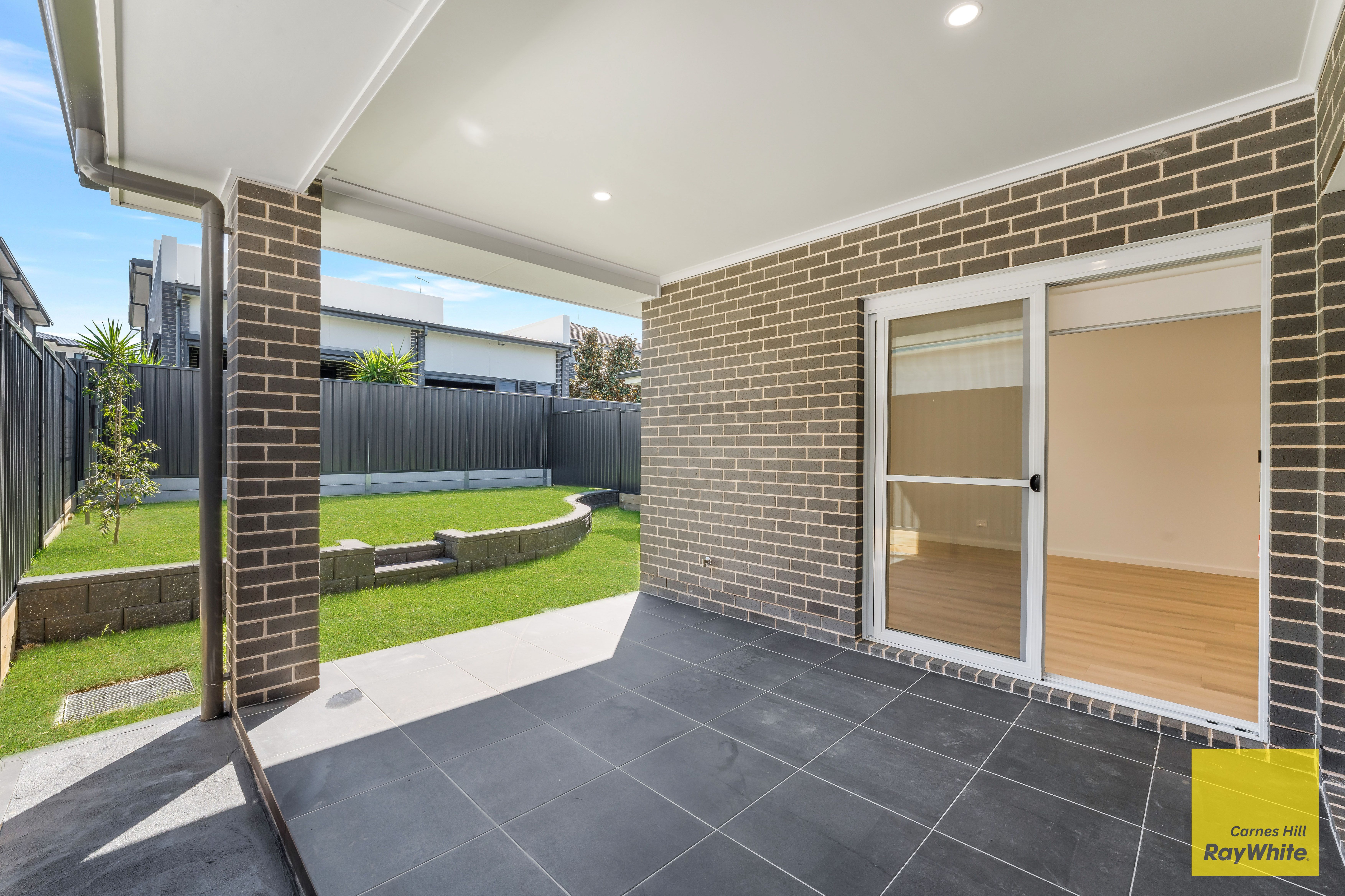 21 Lores Street — photo 19 of 20