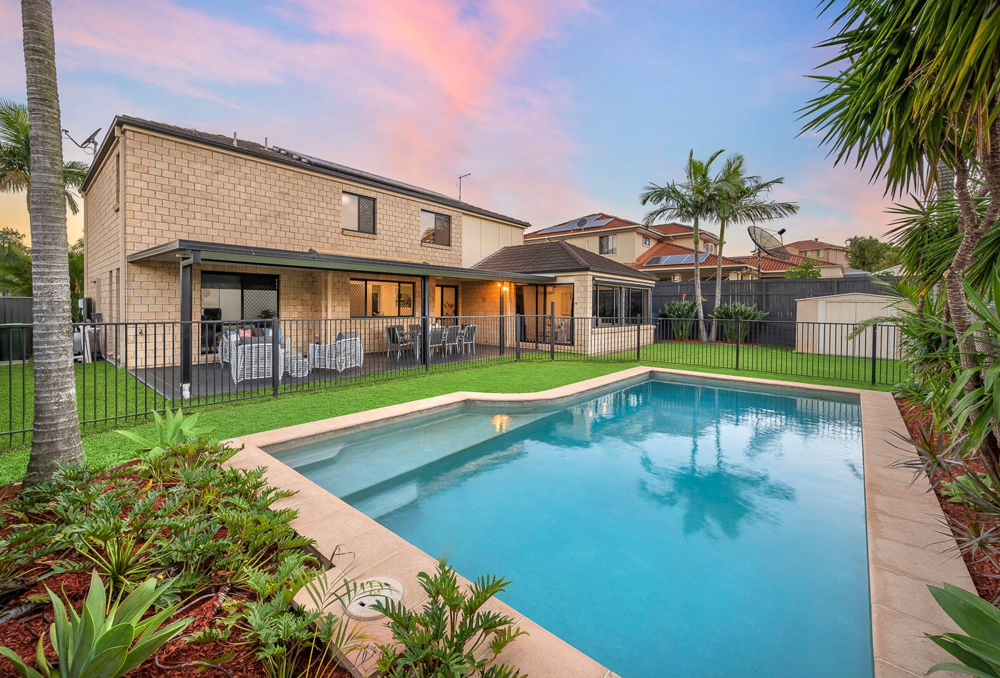 18 Kane Crescent, Mansfield, QLD 4122