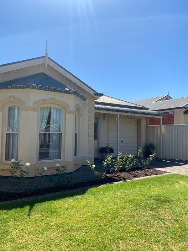 1A Leslie Avenue, Campbelltown, SA 5074