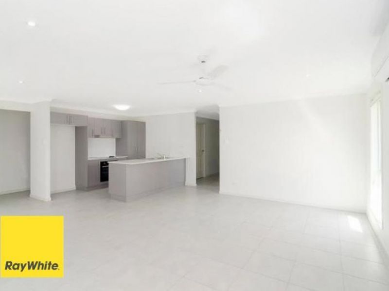 2 McPherson Crescent, Coomera, QLD 4209