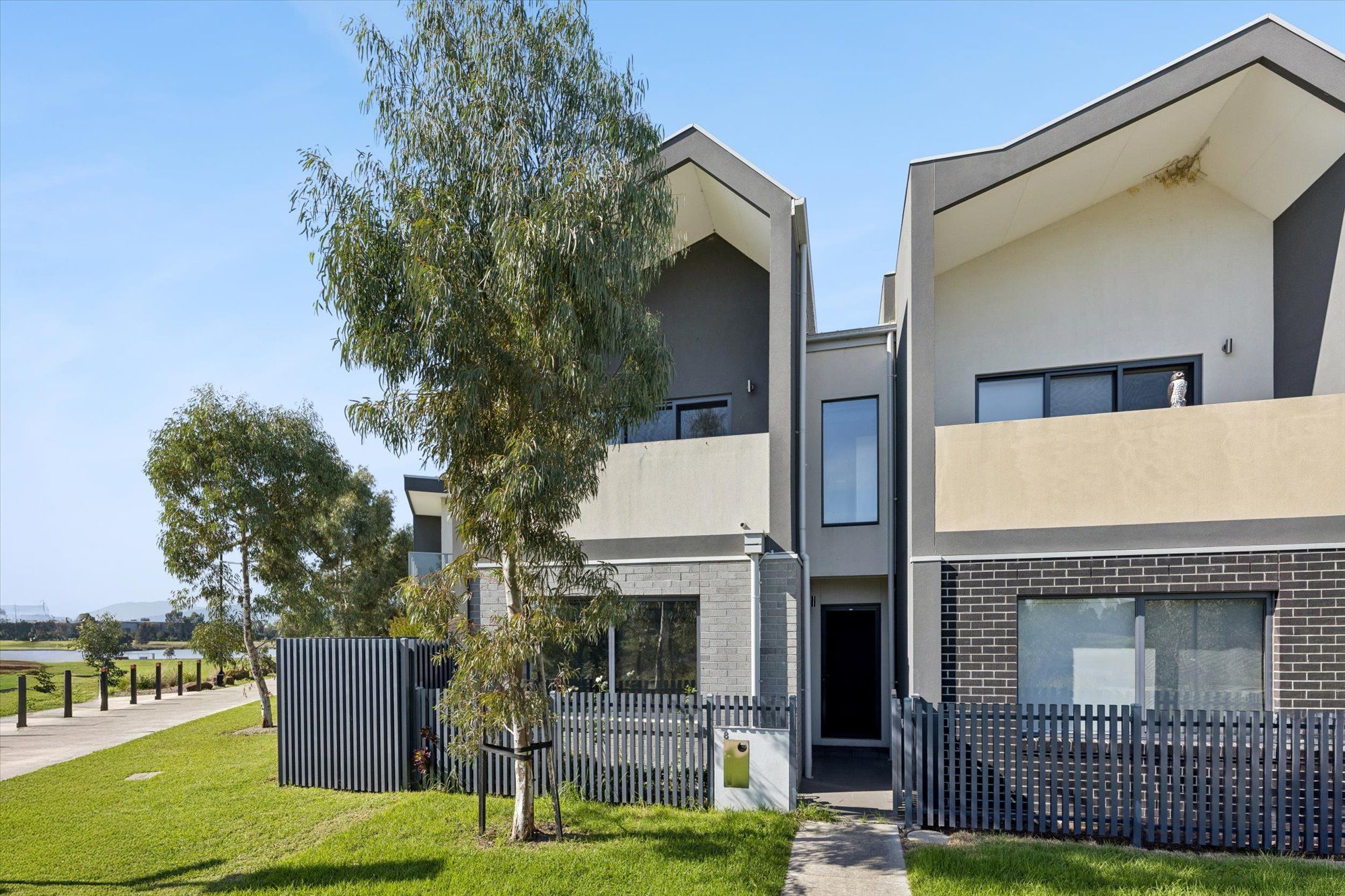 8 Gahnia Walk — photo from Ray White Ferntree Gully