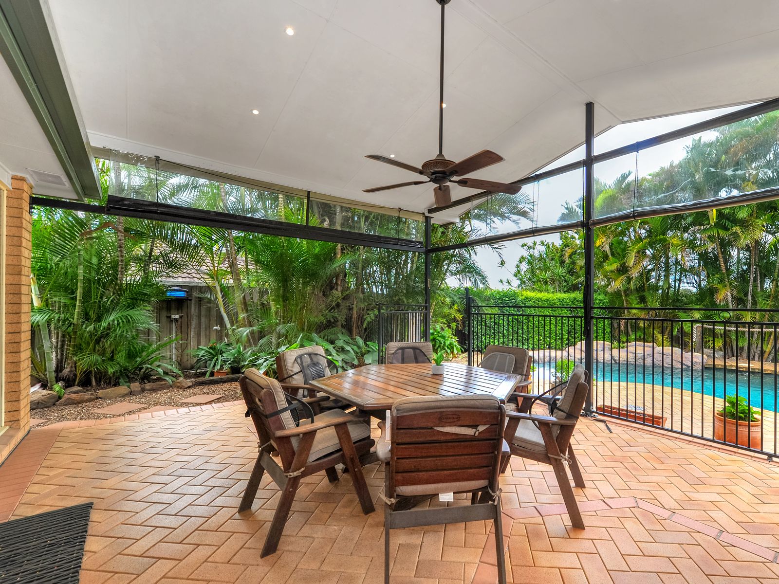 43 Mindona Street, Wishart, QLD 4122