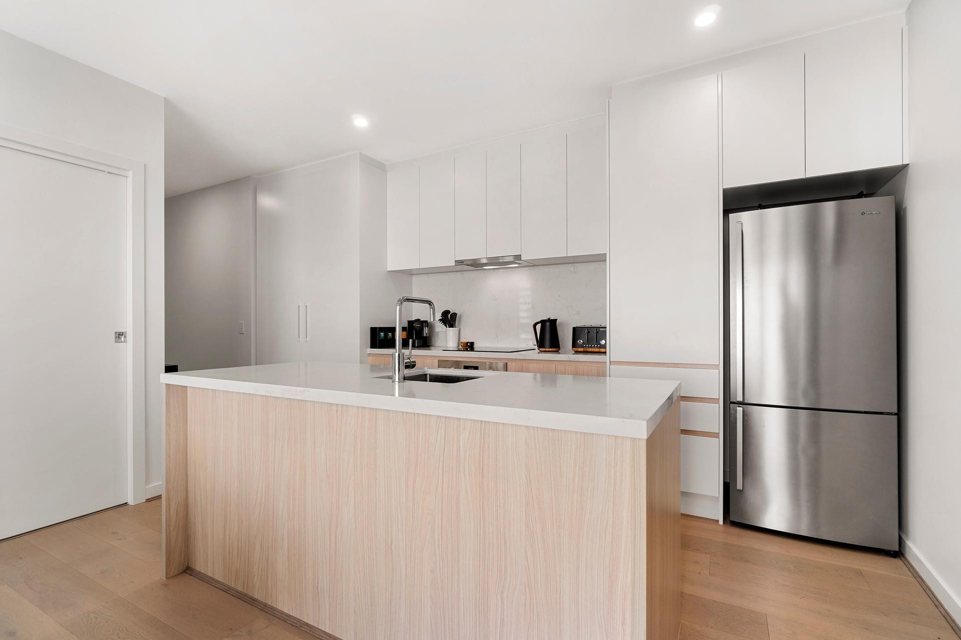 201/139 Burwood Highway, Burwood, VIC 3125