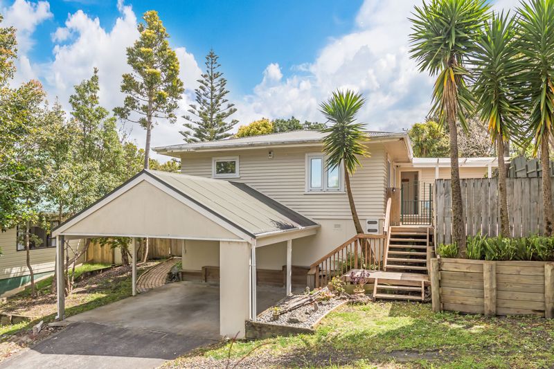 Coastal Charmer - First Home Buyer Alert - Stanmore Bay