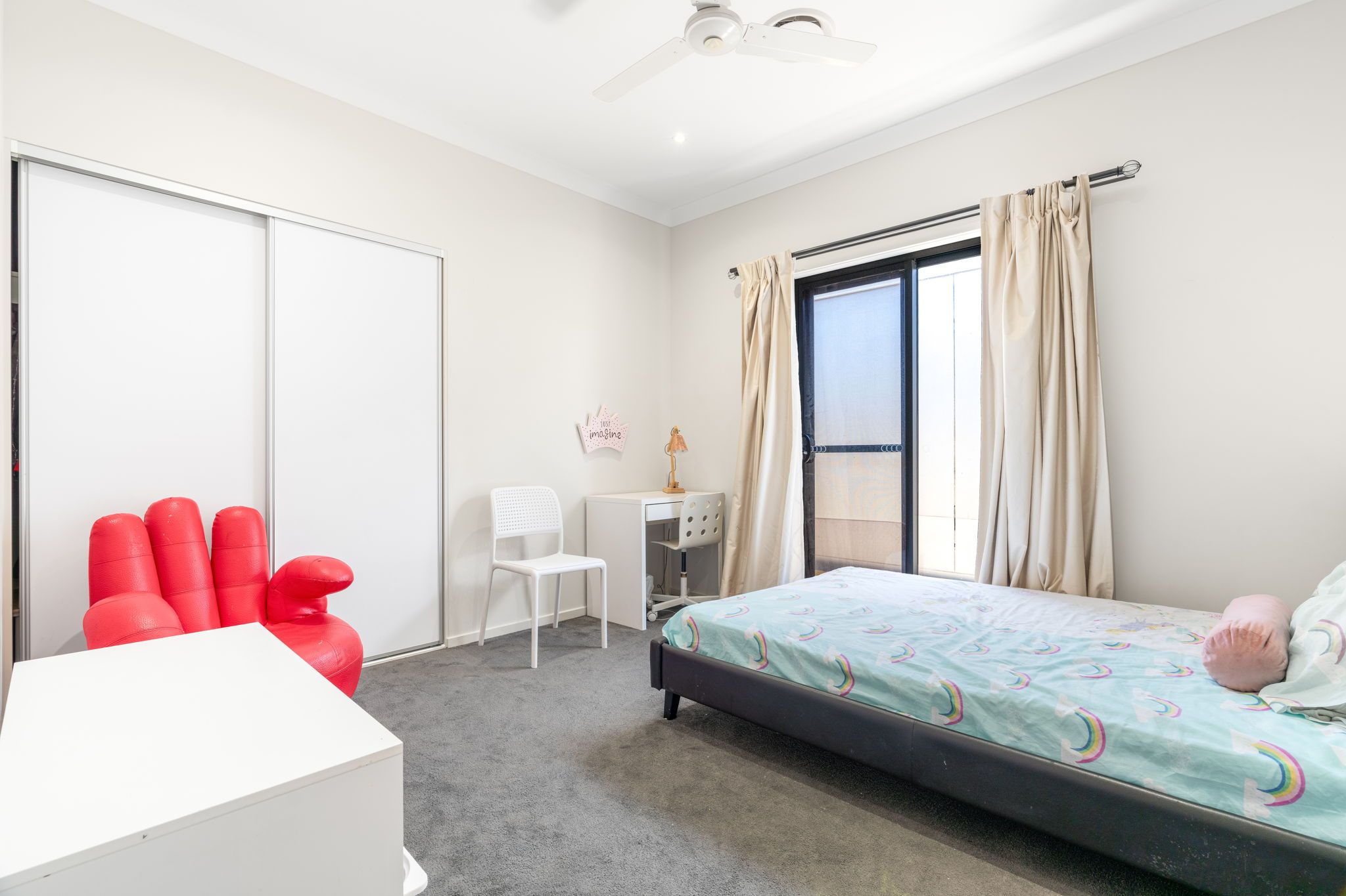10 Skyring Street — photo 8 of 12