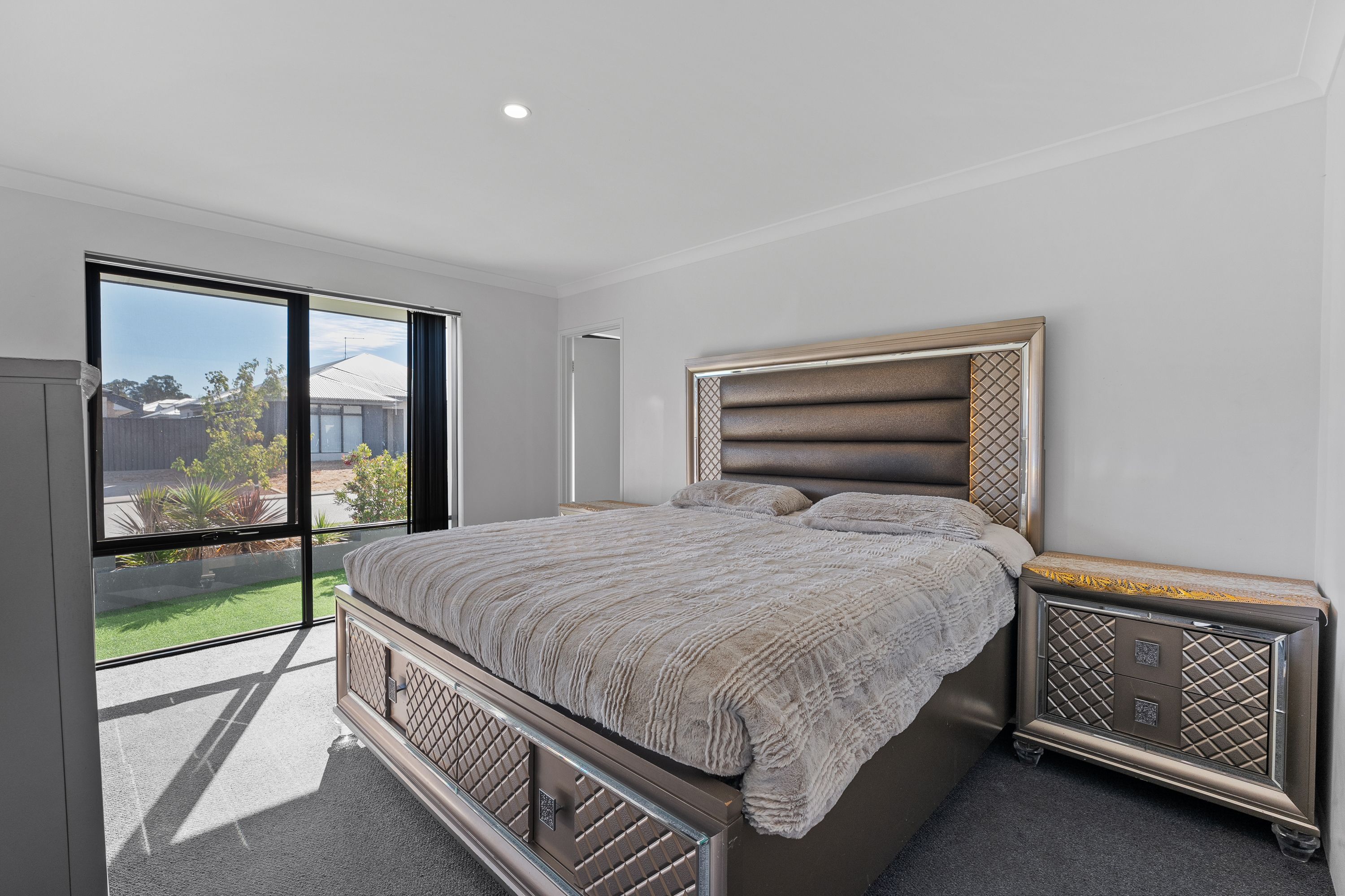 17 Danube Road — photo 4 of 28