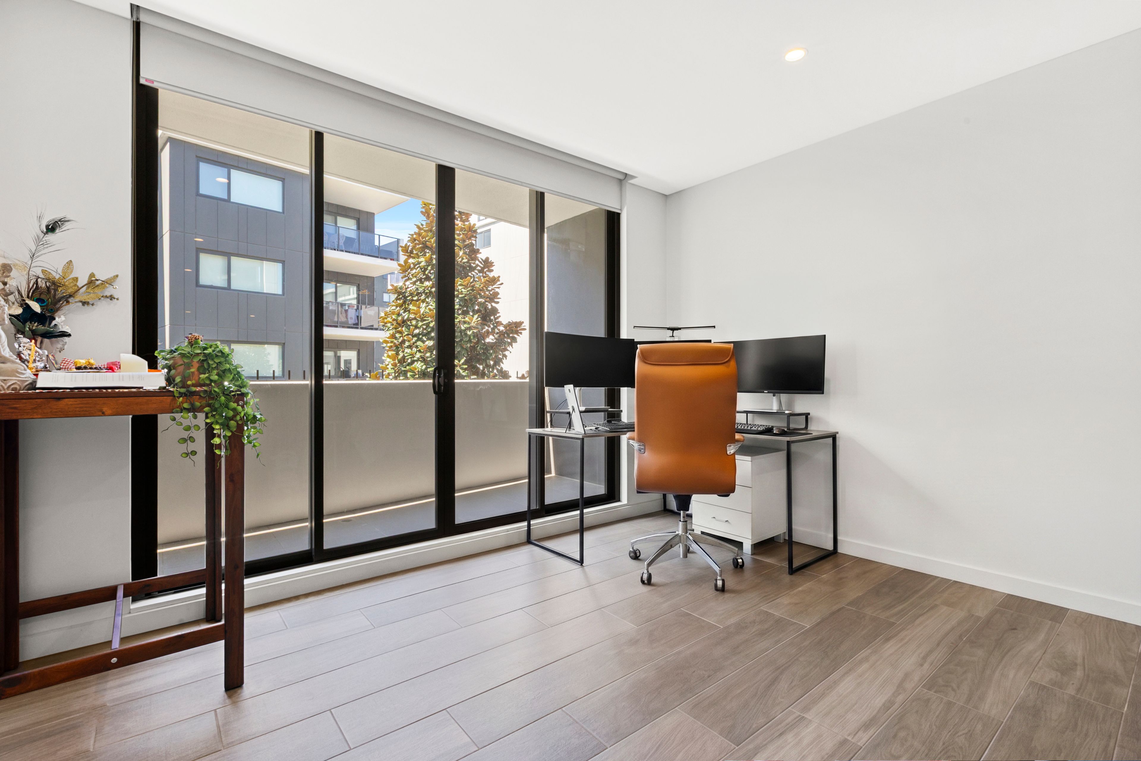 105/14A Isla Street — photo 5 of 12