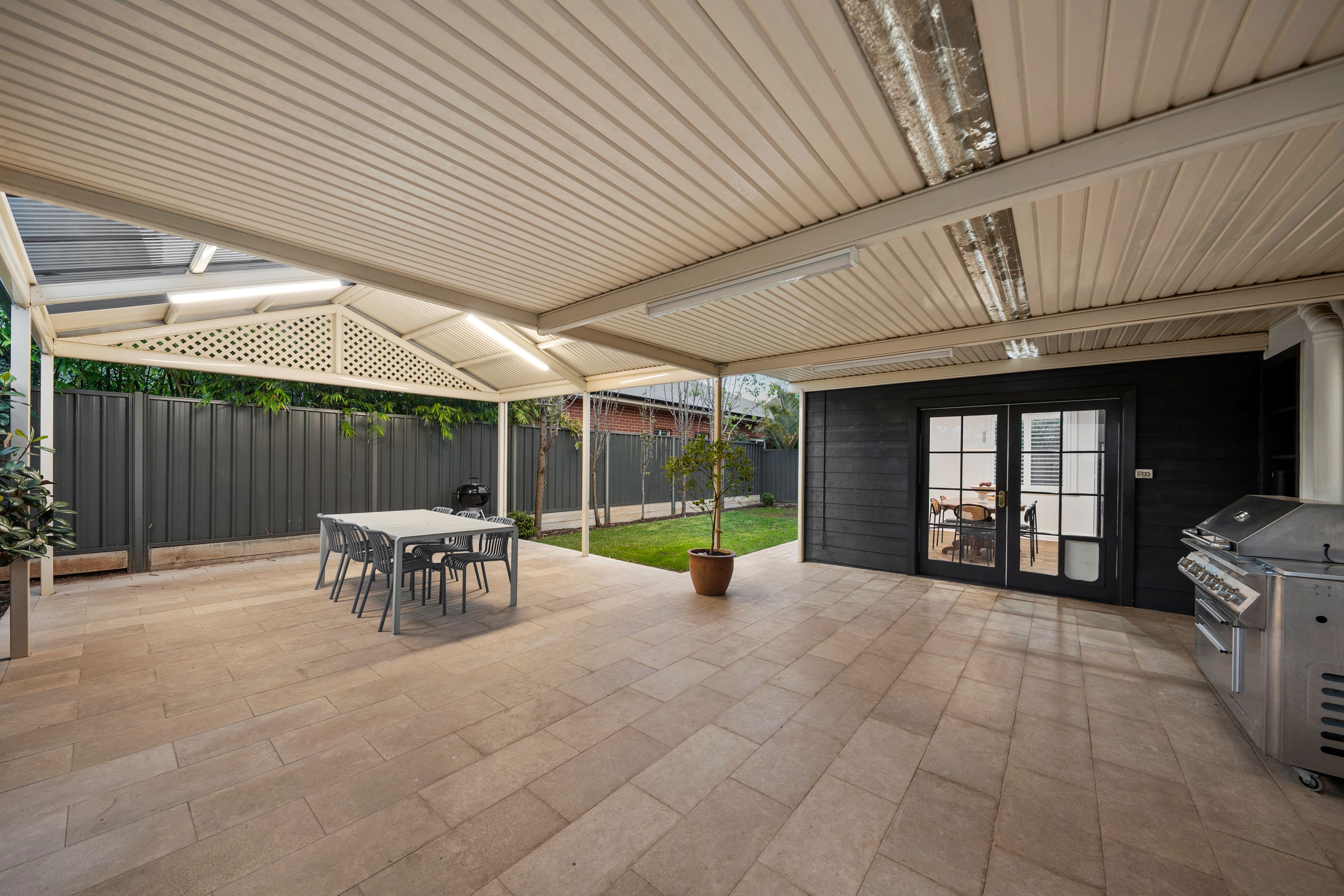 1 Aberdare Avenue — photo 14 of 19