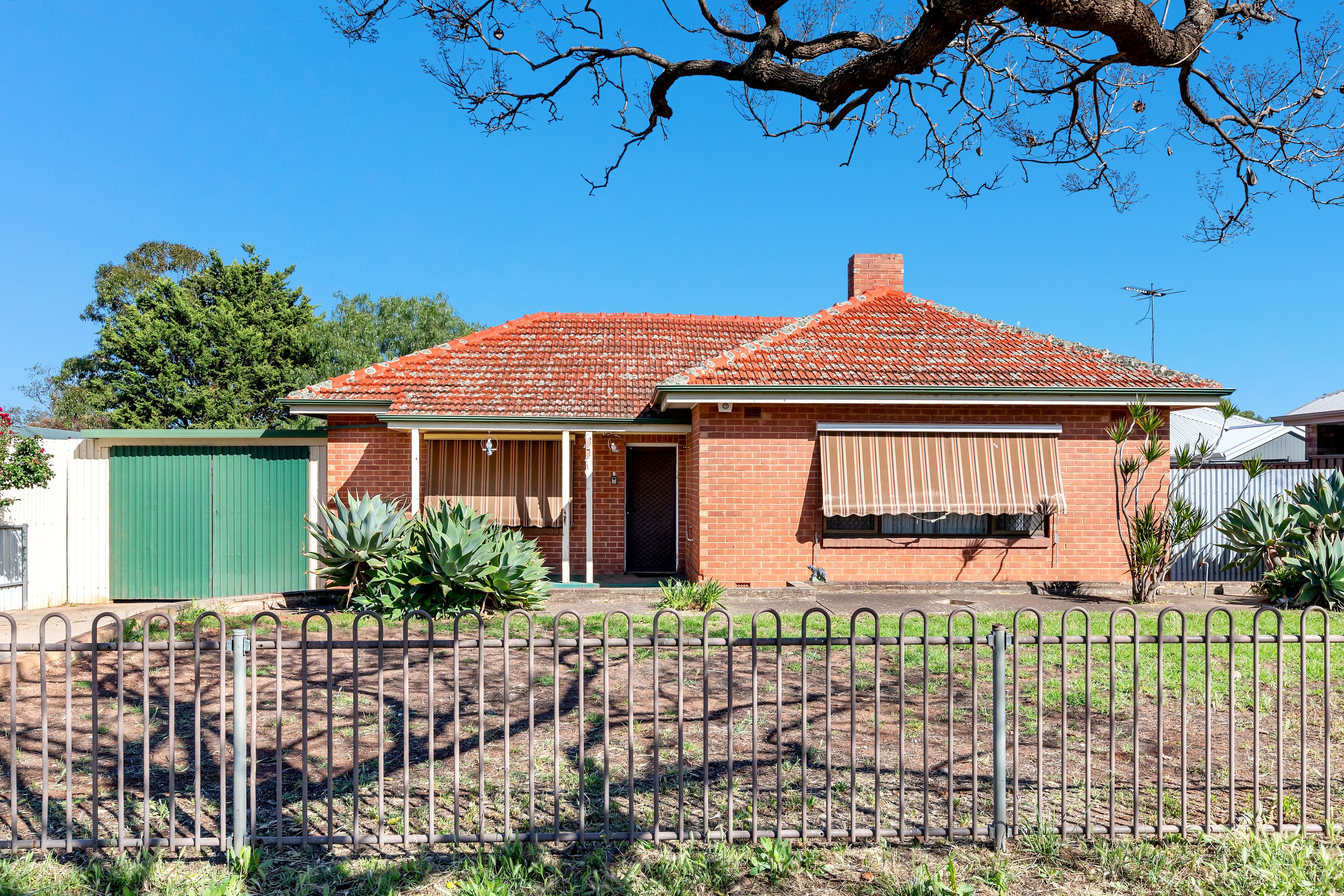25 Hamblynn Road , Elizabeth Downs SA 5113
