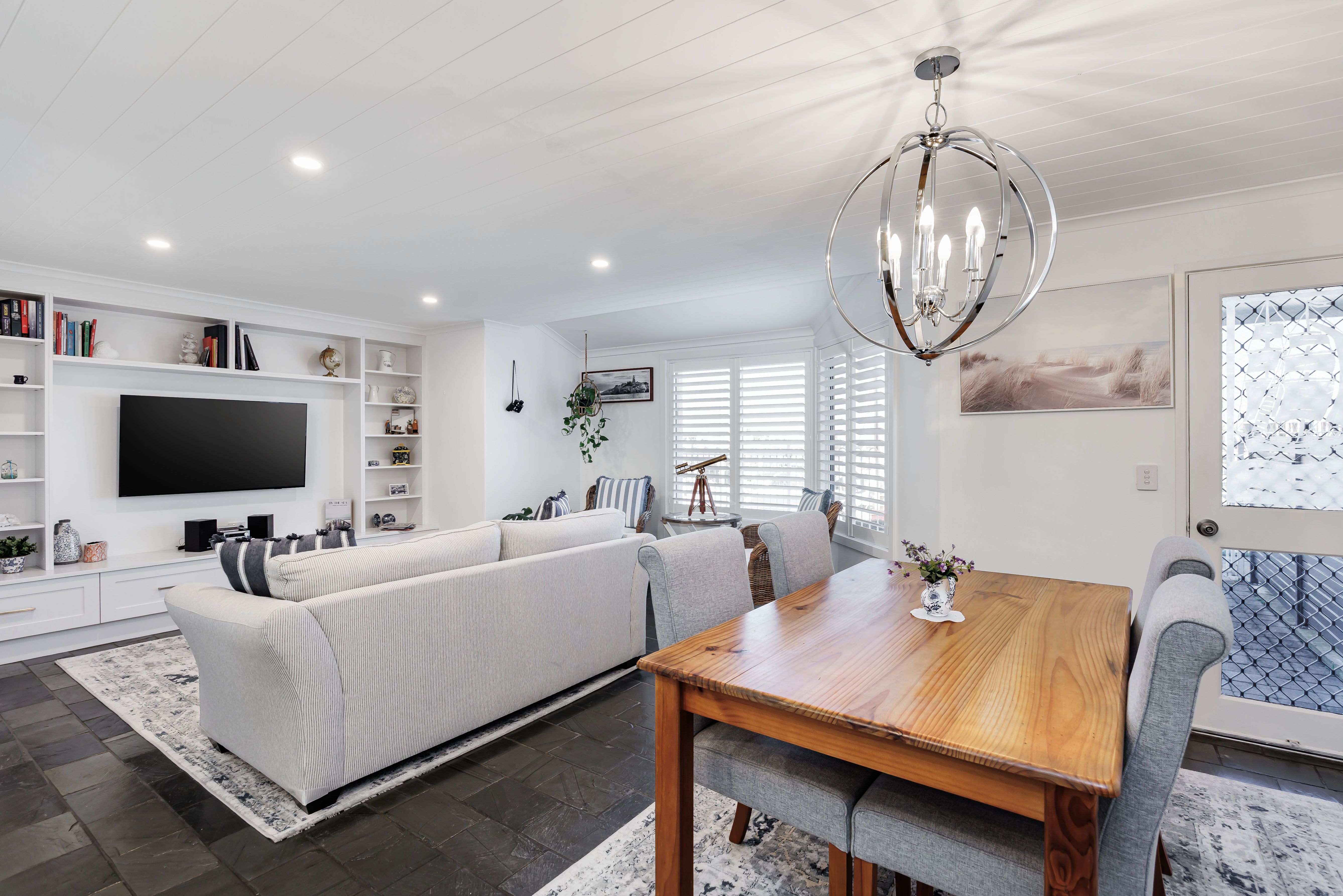 6/10 Nerida Drive — photo 5 of 27