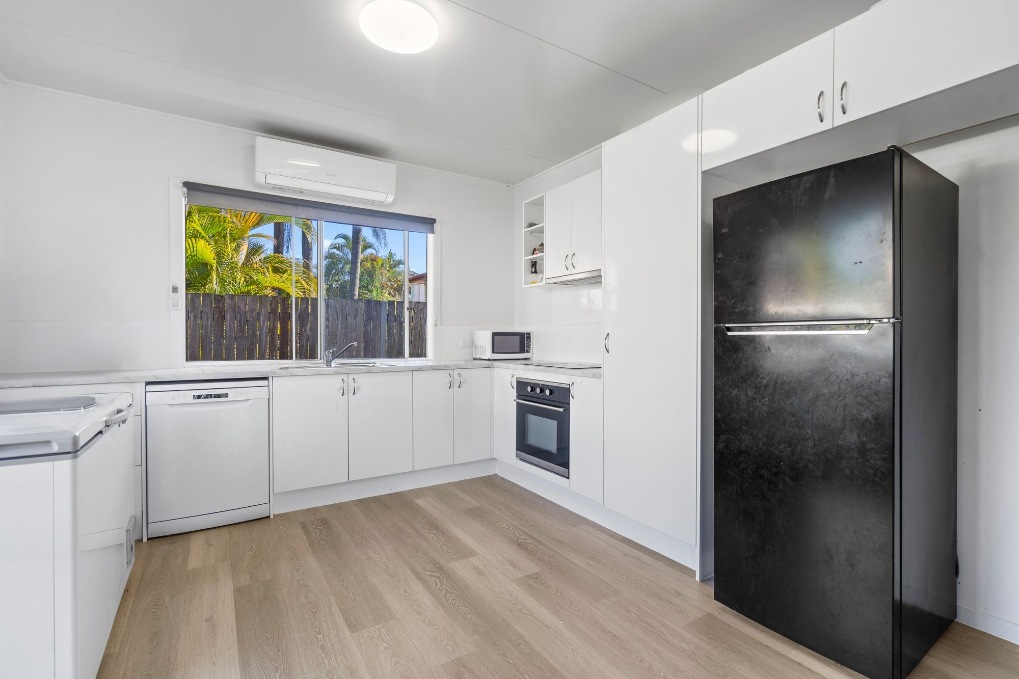 10A Poincettia Street, Kingston, QLD 4114