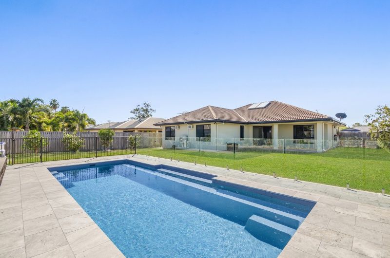 22 Anchorage Circuit, Bushland Beach QLD 4818