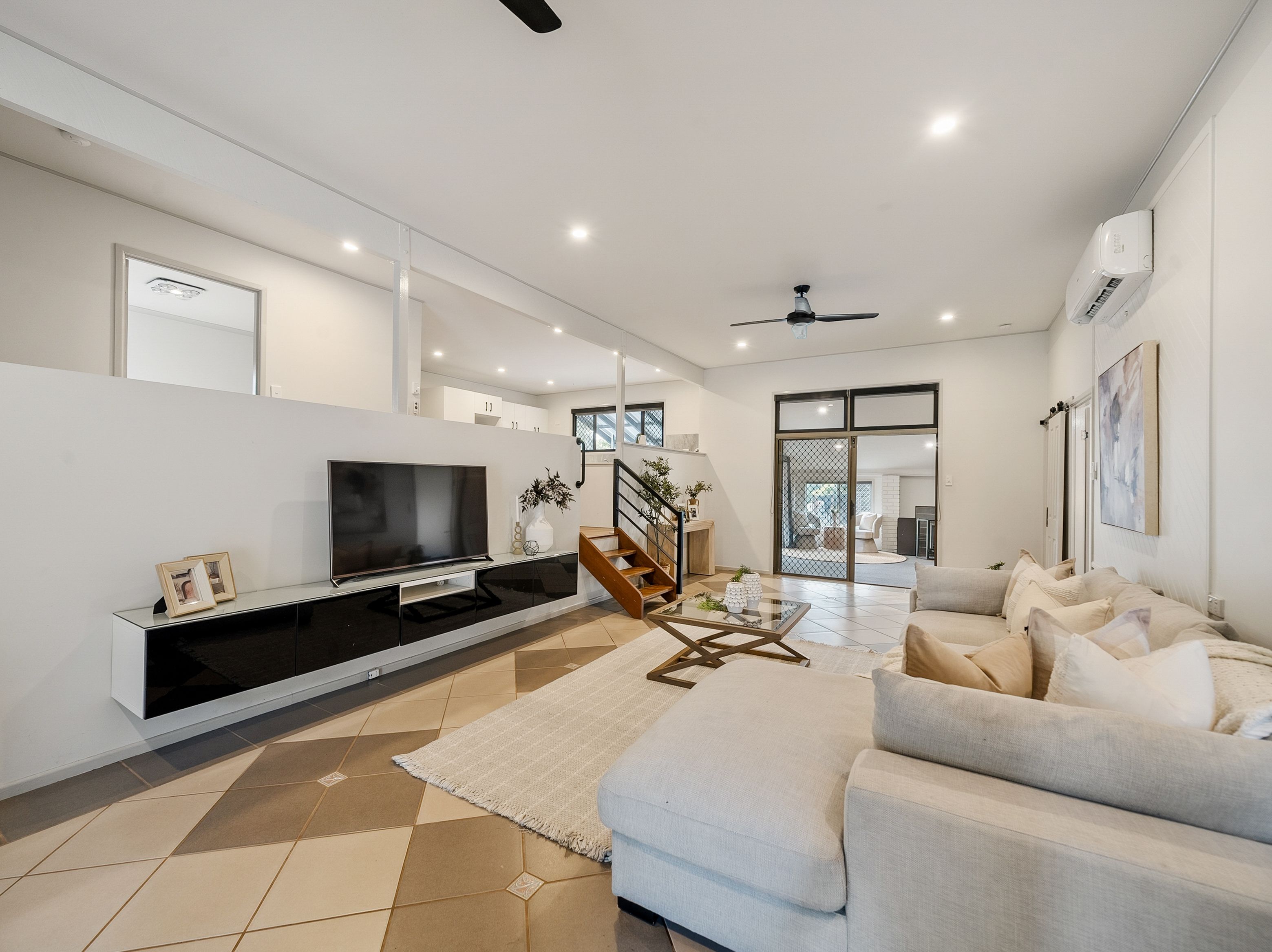 30 Glenwood Drive, Morayfield, QLD 4506