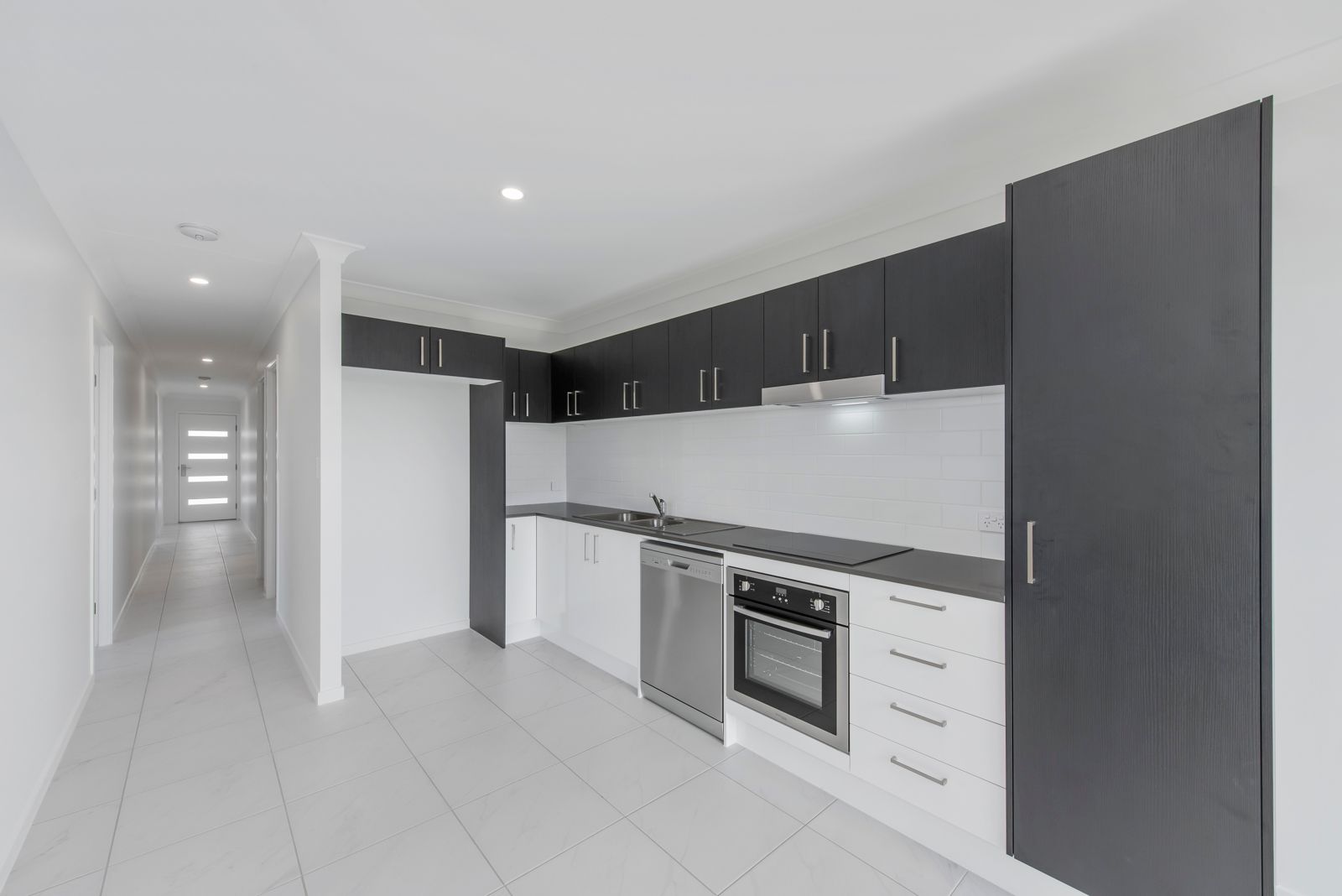 11B Olivia Street, Flinders View, QLD 4305