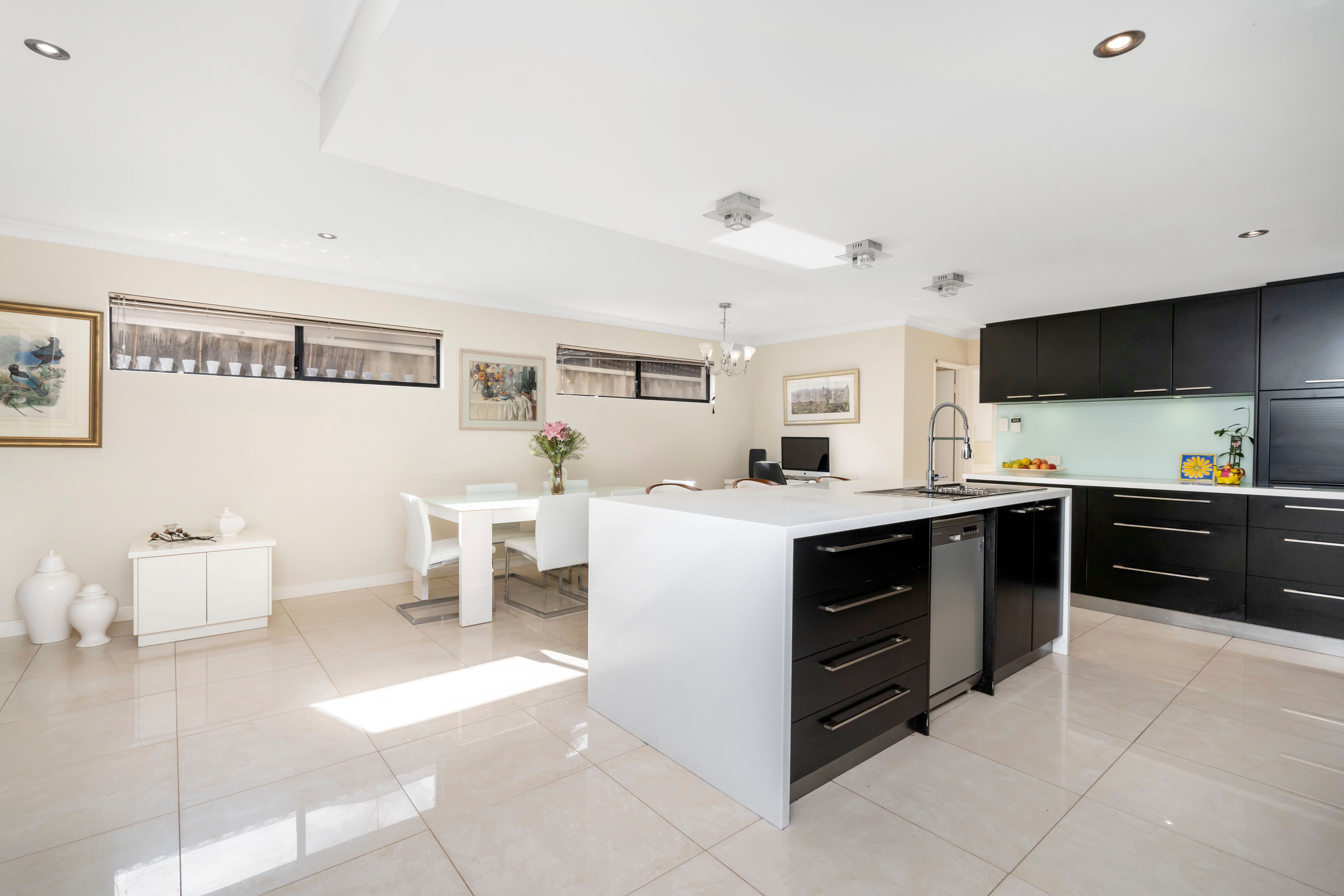 98a Barnes Street, Innaloo, WA 6018