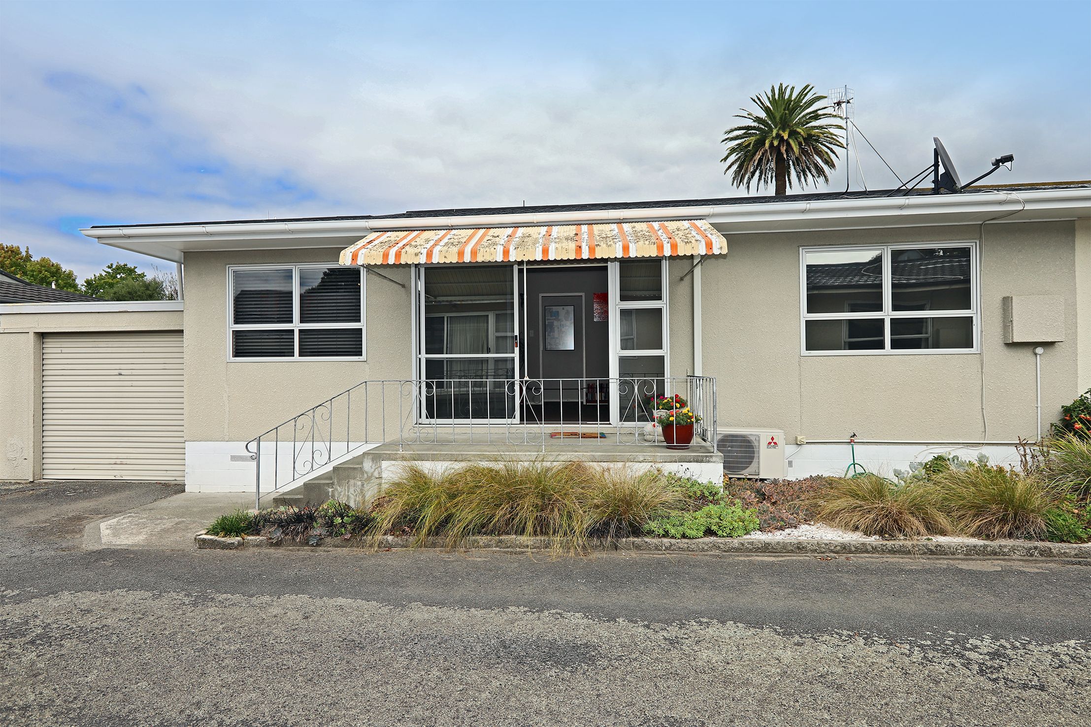 9/142 Main Road, Clive, Hastings District