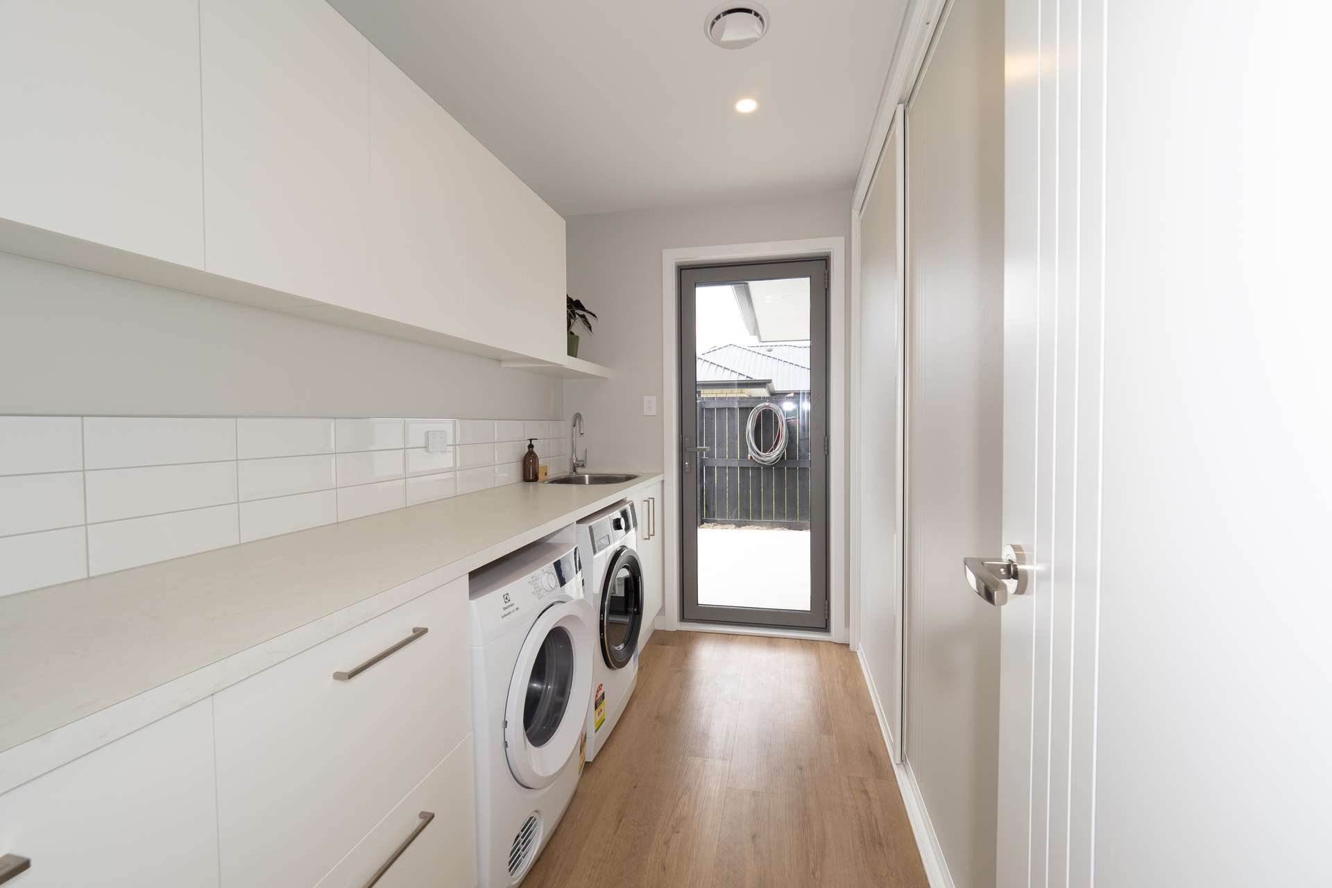 4 Mirren Lane photo 24