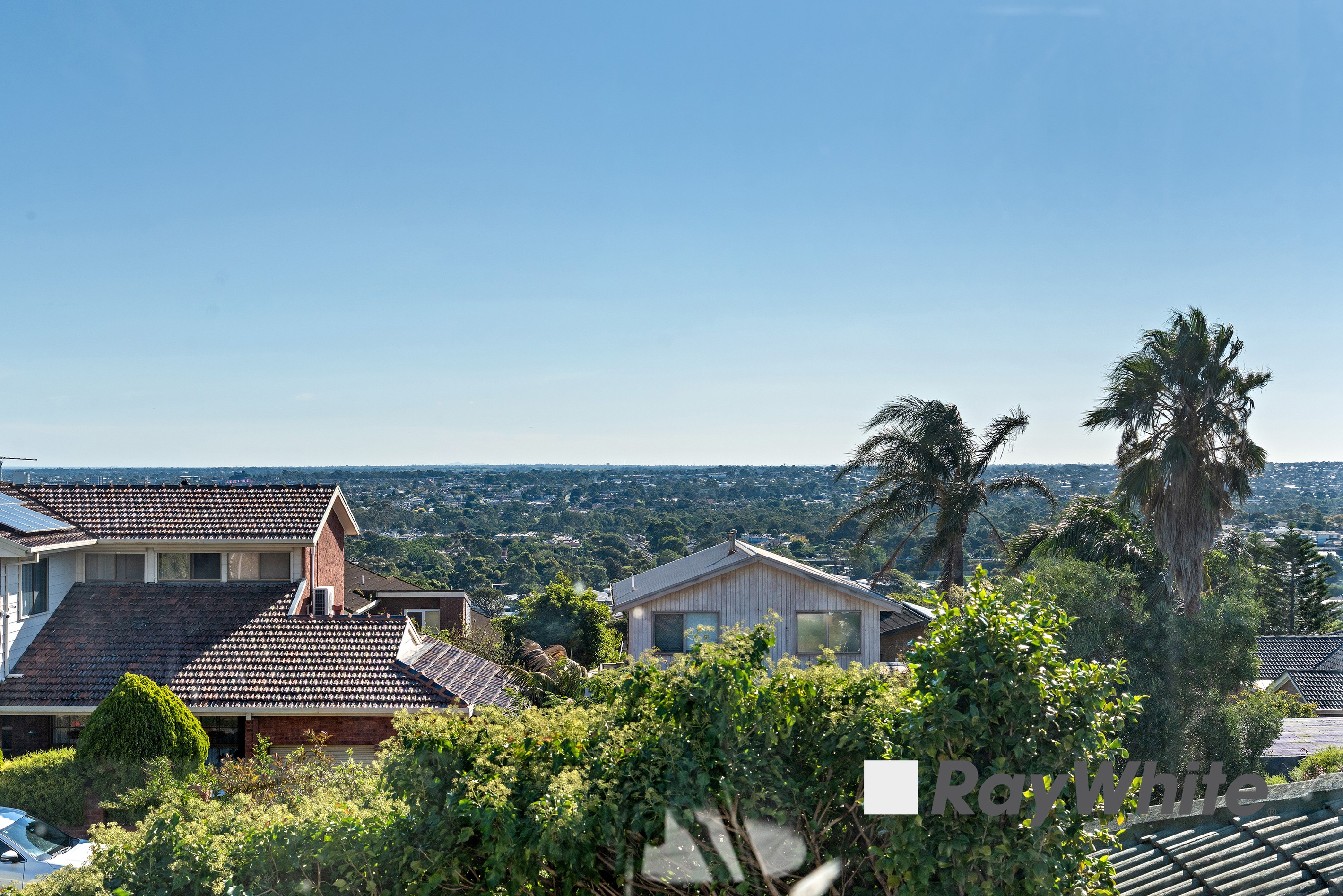 14 Johnson Place, Endeavour Hills, VIC 3802