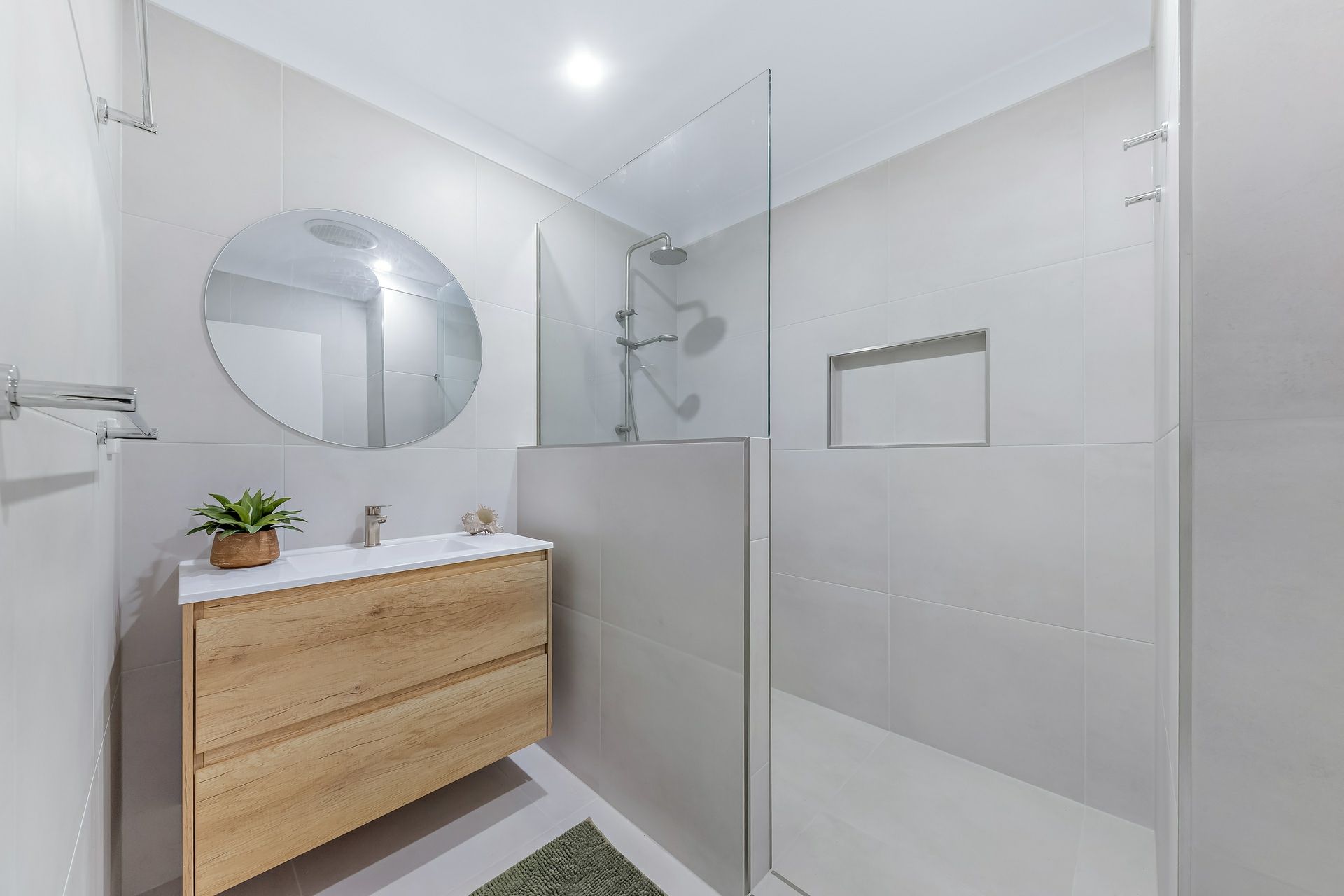 5/6 Gardenia Street — photo 8 of 11