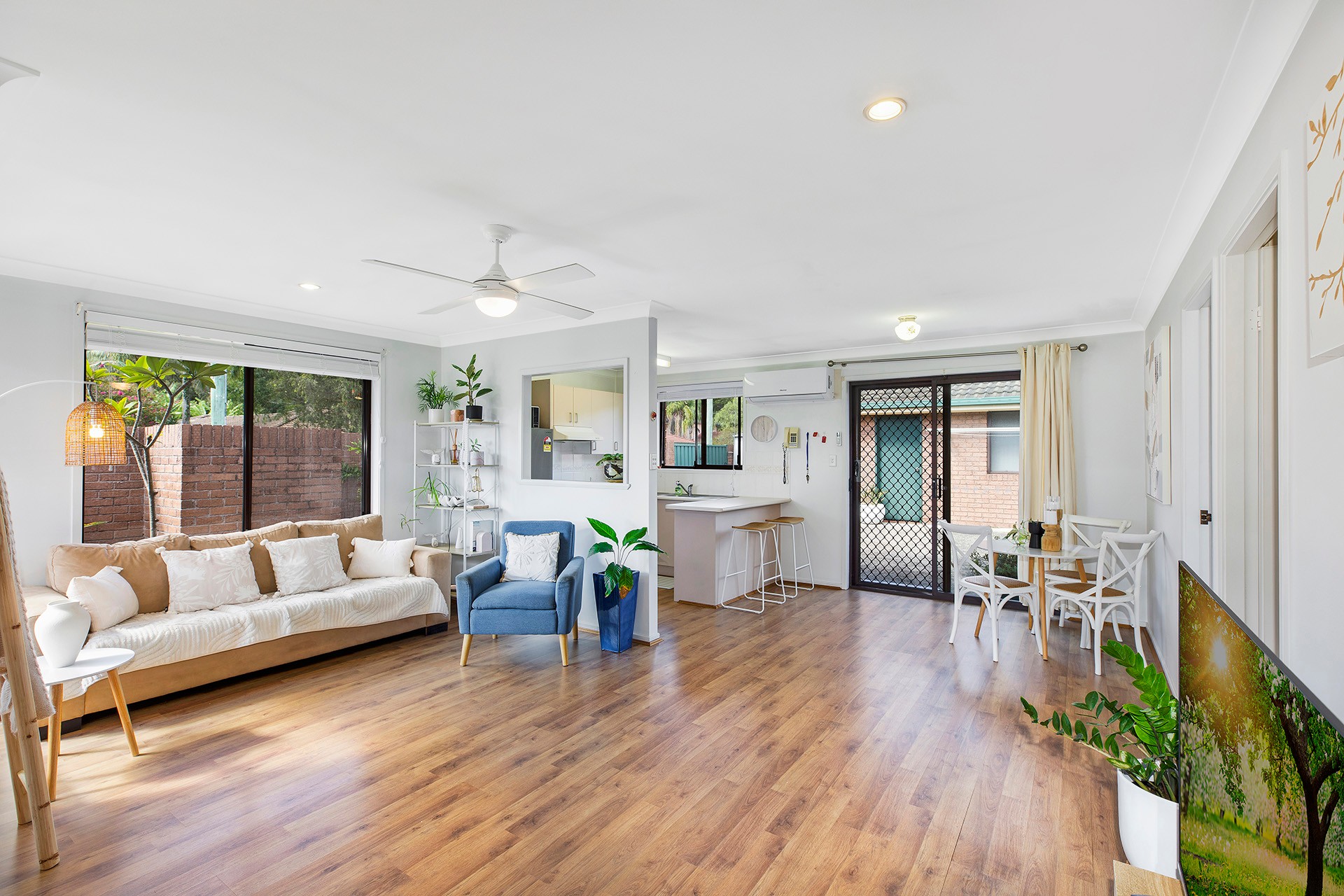 1 Burgin Close, Berkeley Vale, NSW 2261