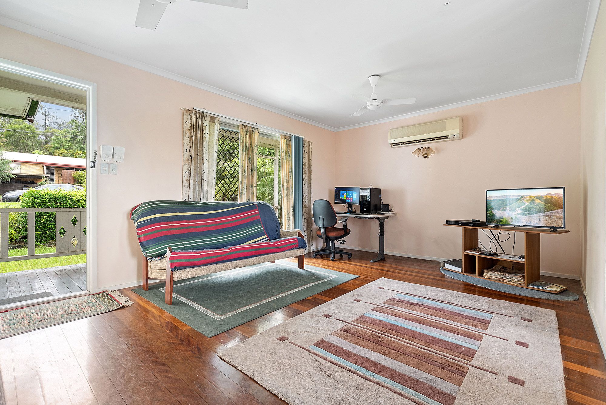 18 Collin Court, Kingston, QLD 4114
