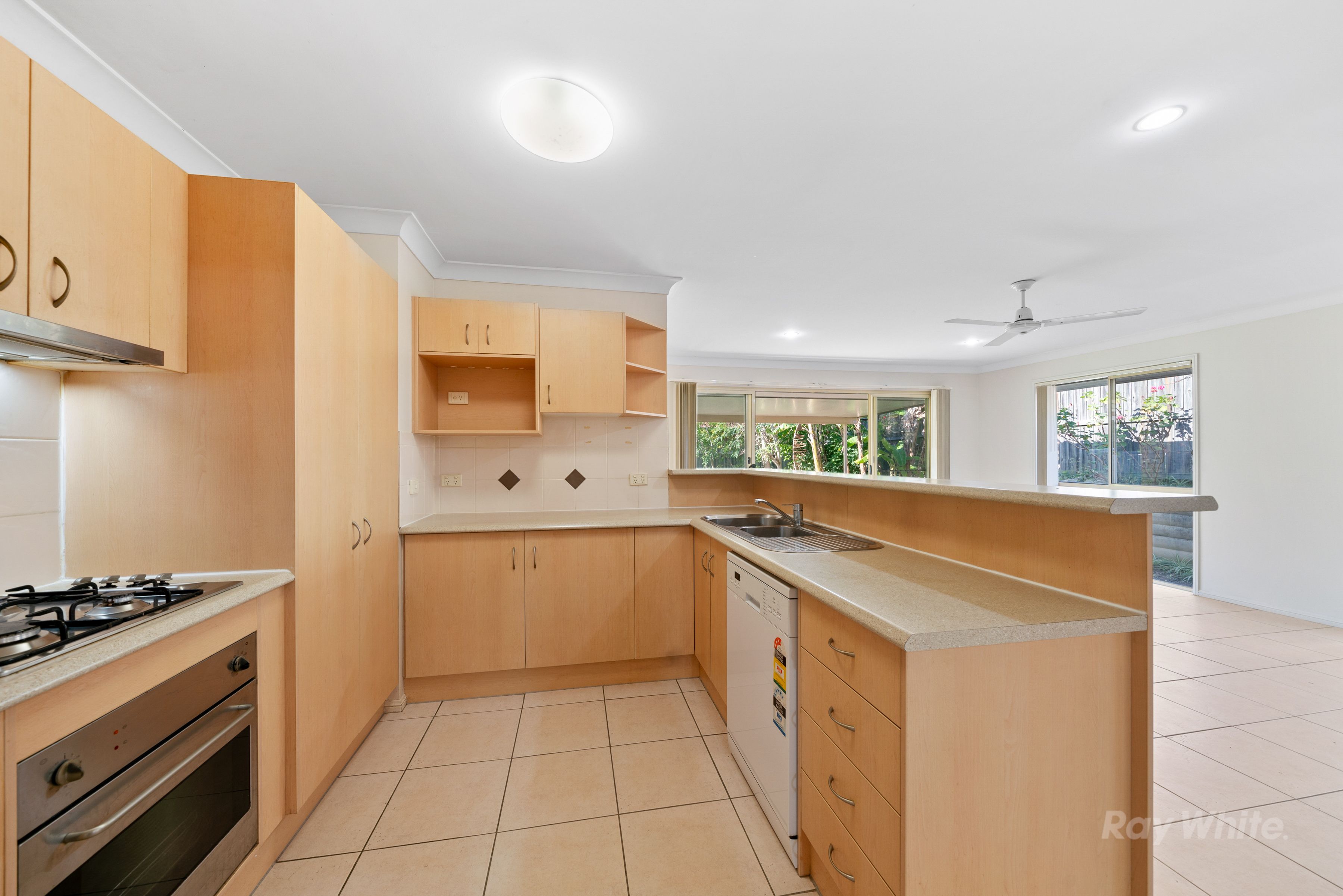 2 Selina Court, Marsden, QLD 4132