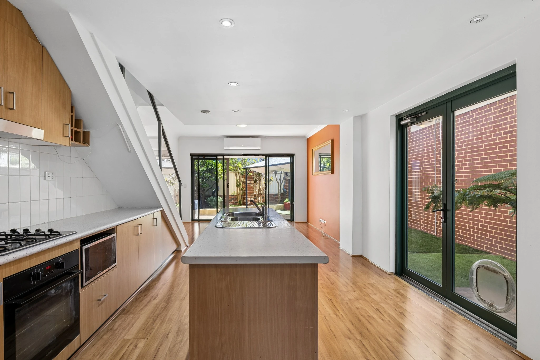 66/308-318 Great Eastern Highway, Ascot, WA 6104