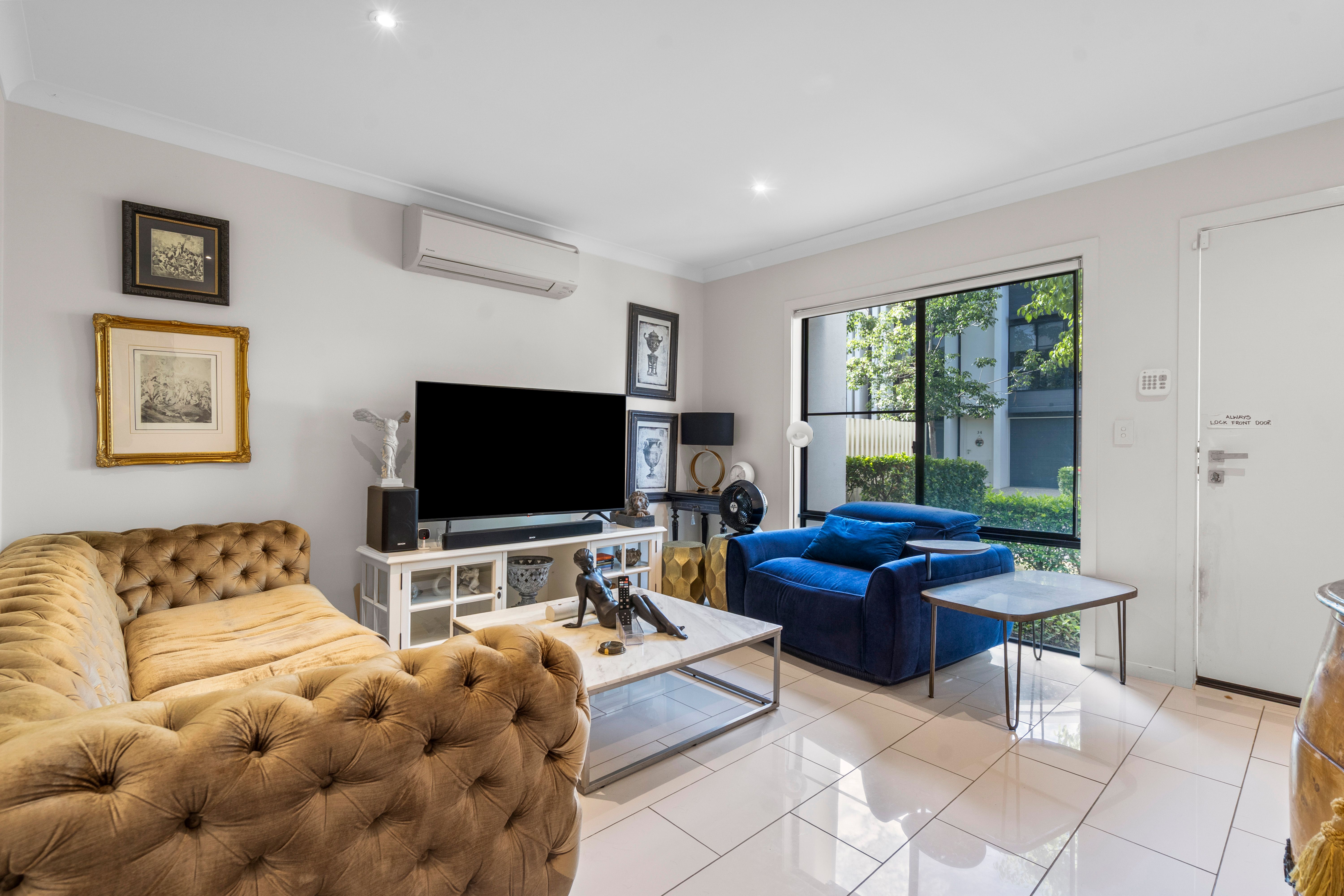 40/1 Residences Circuit — photo 4 of 16