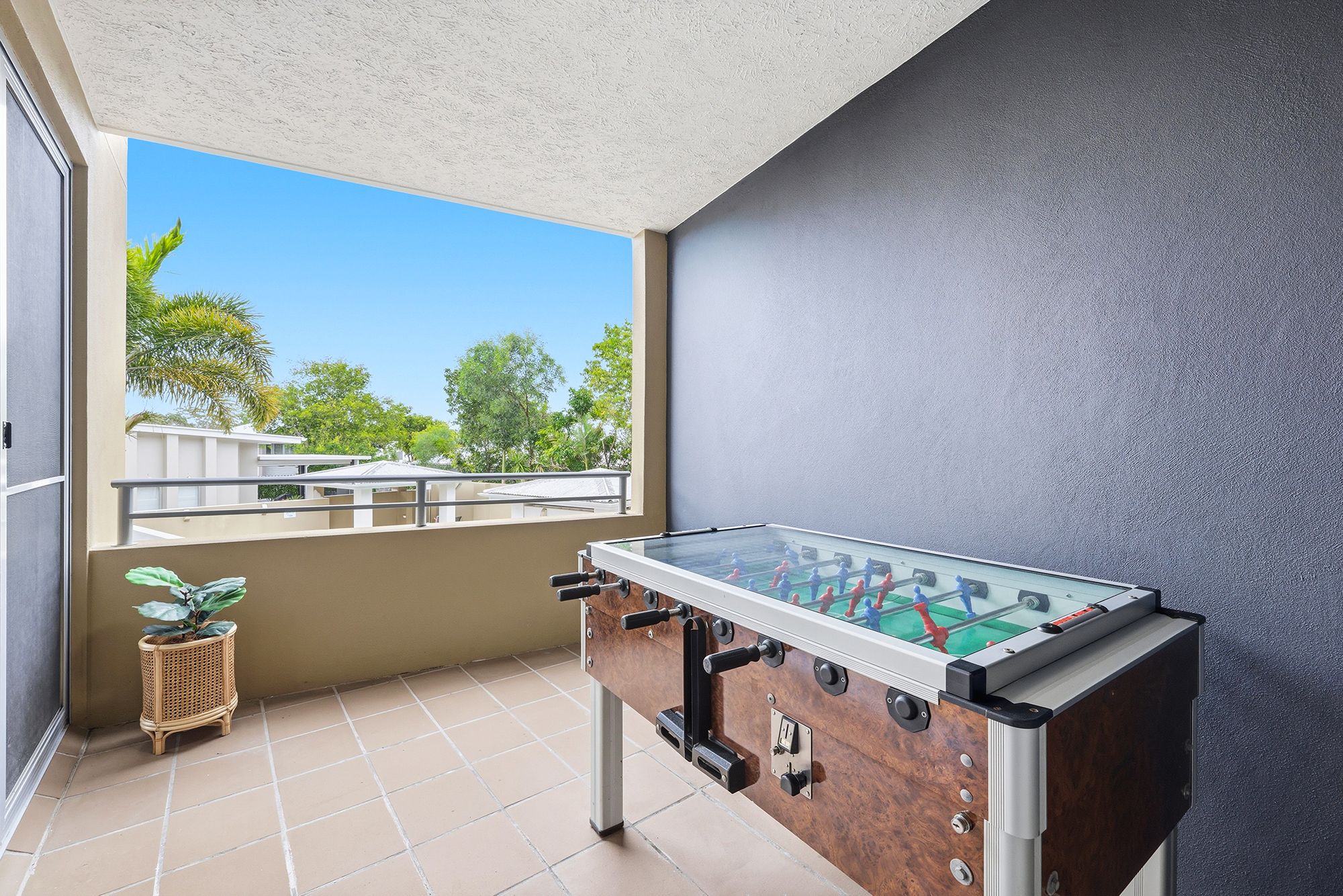 4/10 Valbonne Avenue — photo 15 of 26