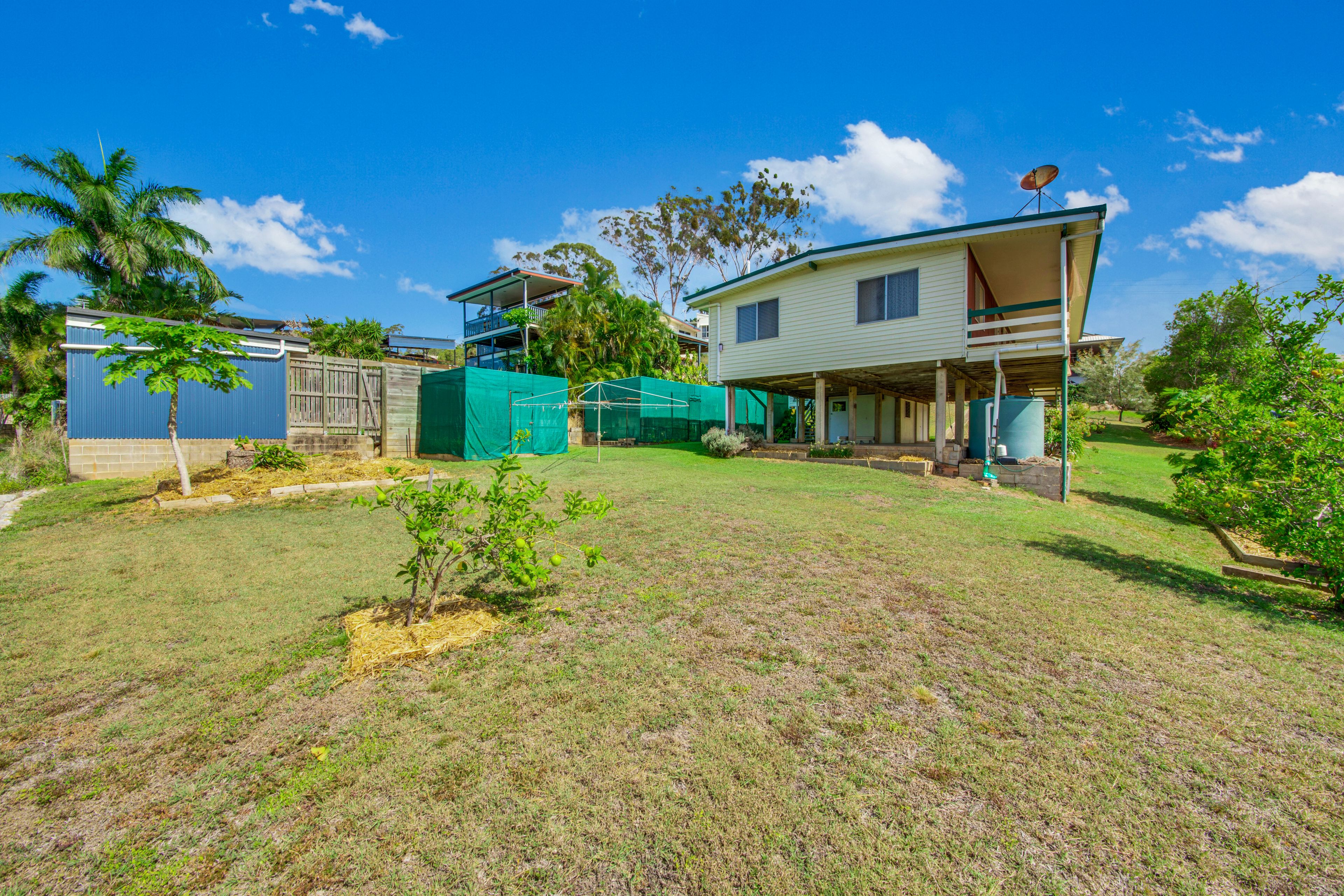 34 Smith Street, West Gladstone, QLD 4680