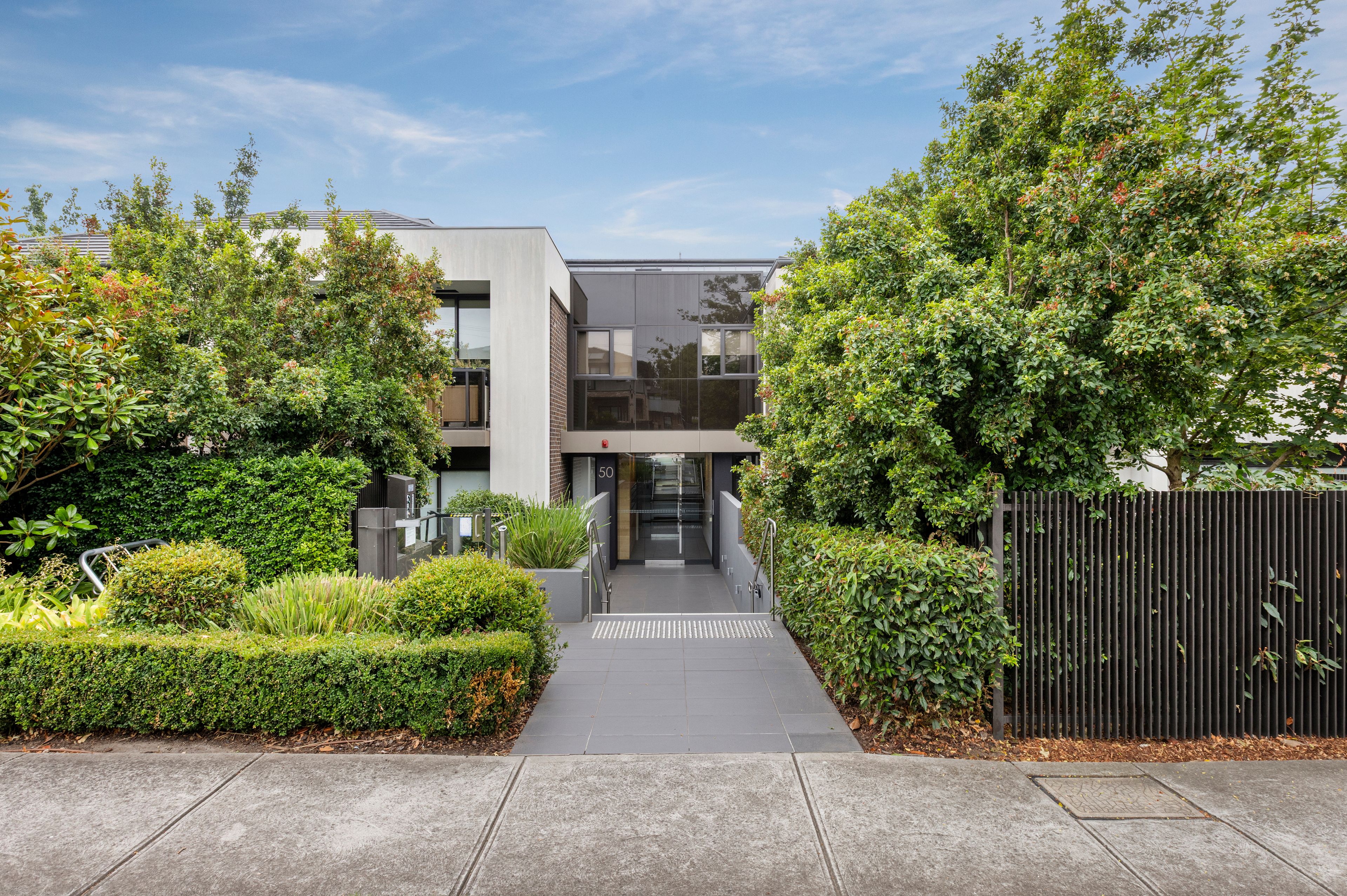 110/50 Seymour Grove — photo 7 of 10