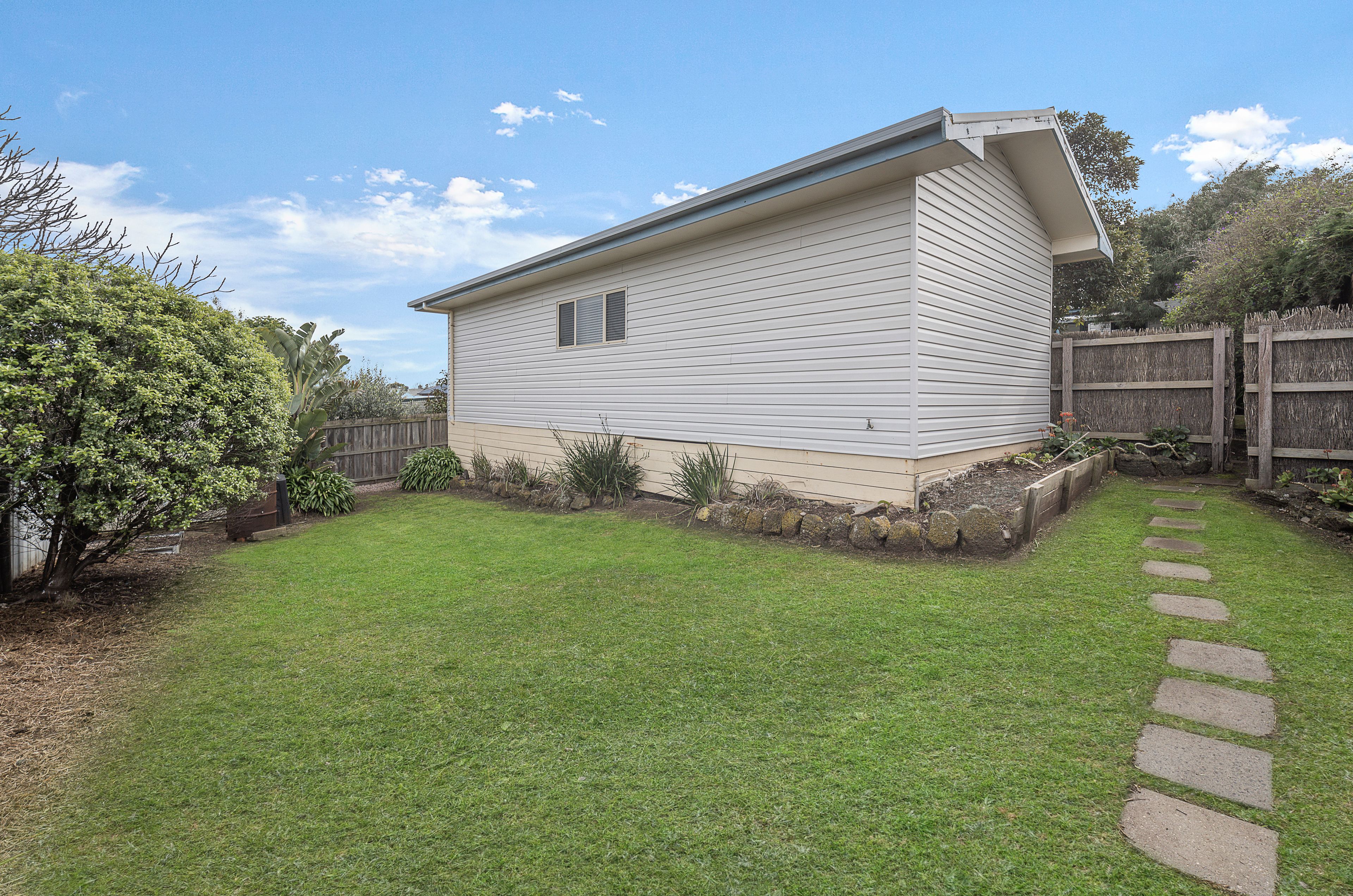 13 Emma Avenue — photo 14 of 16