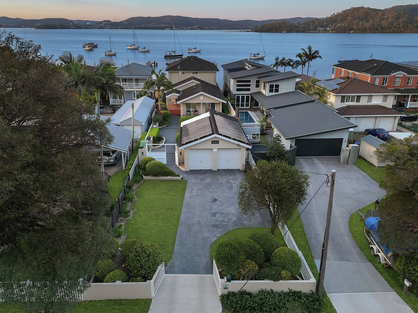 57 Steyne Road — photo 13 of 16