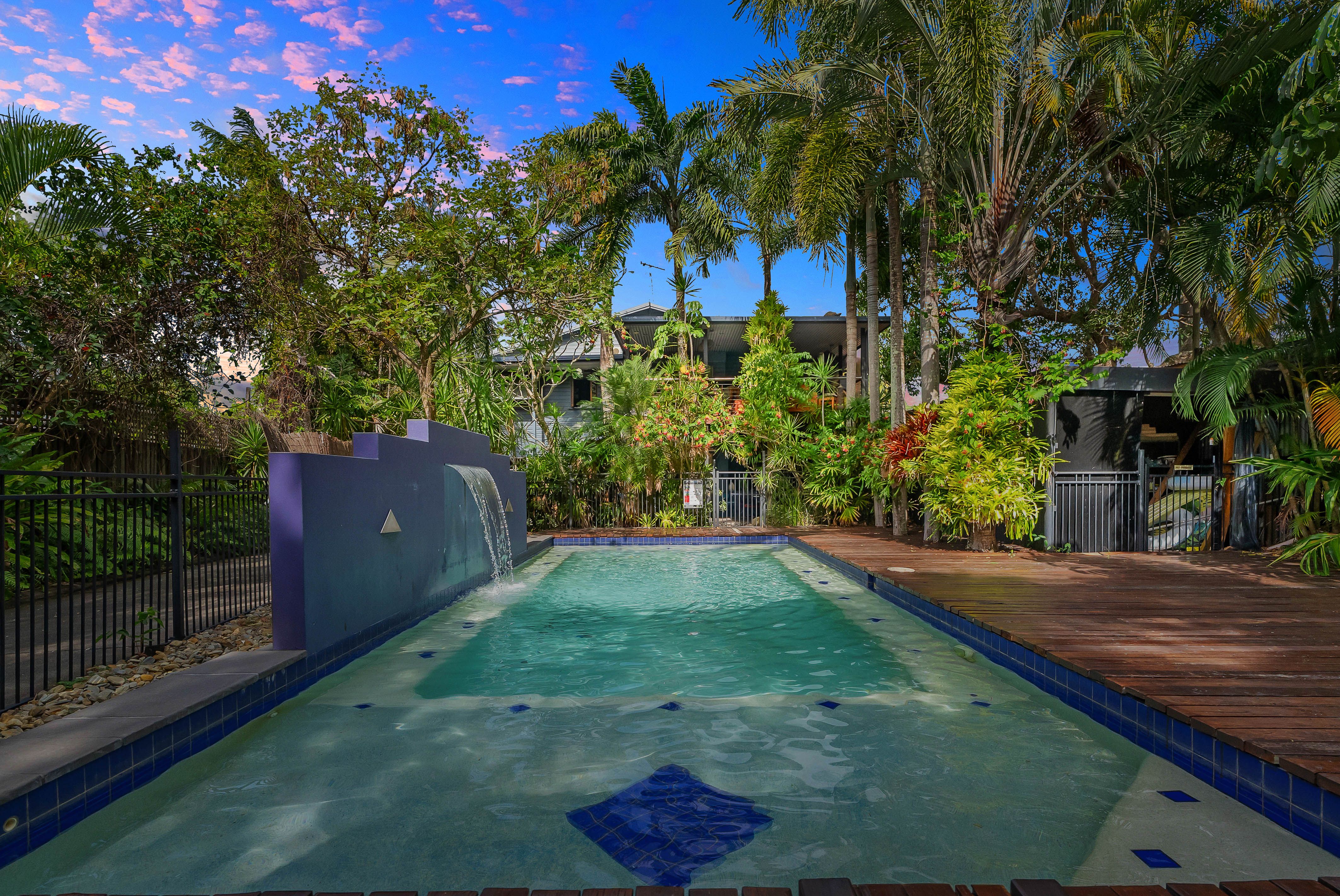 5 Phillips Street, Machans Beach, QLD 4878 - Sold House - Ray White ...
