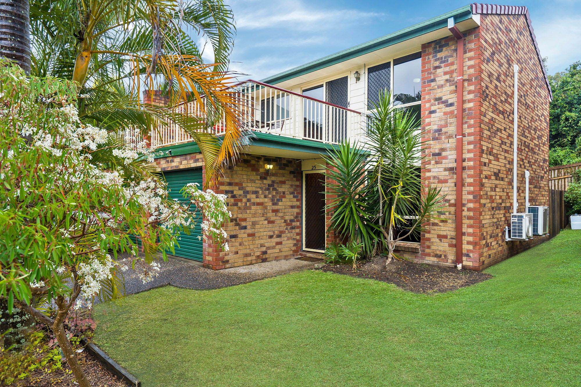 108 Overland Drive, Edens Landing QLD 4207