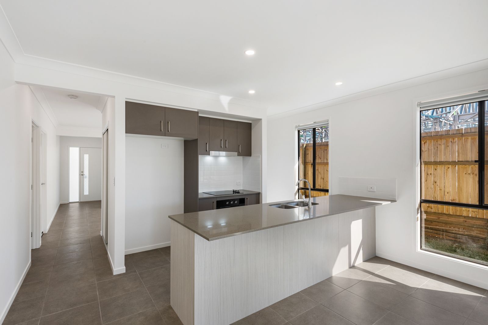 24 Outlook Boulevard, Gleneagle, QLD 4285