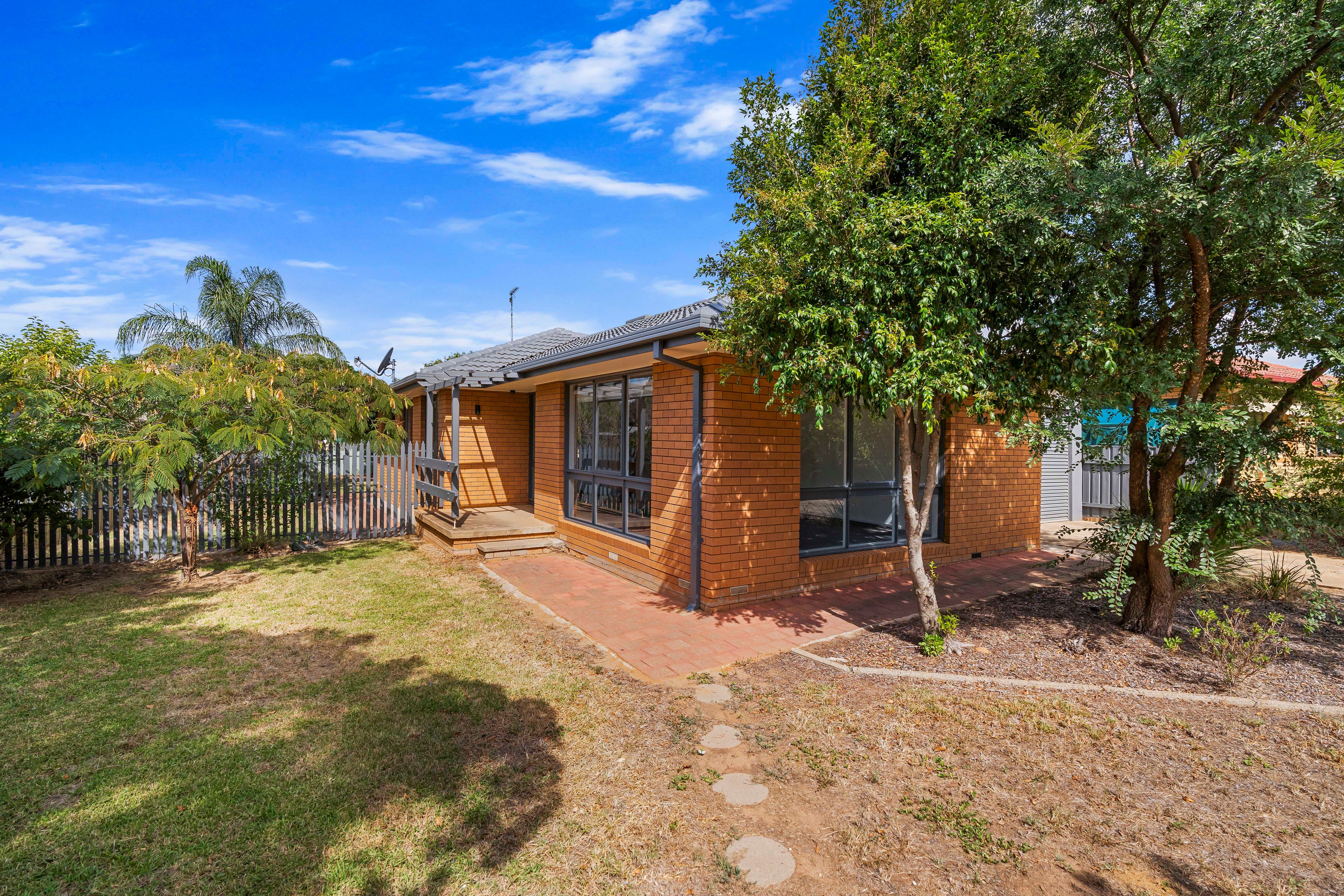 30 Dunn Avenue, FOREST HILL NSW 2651