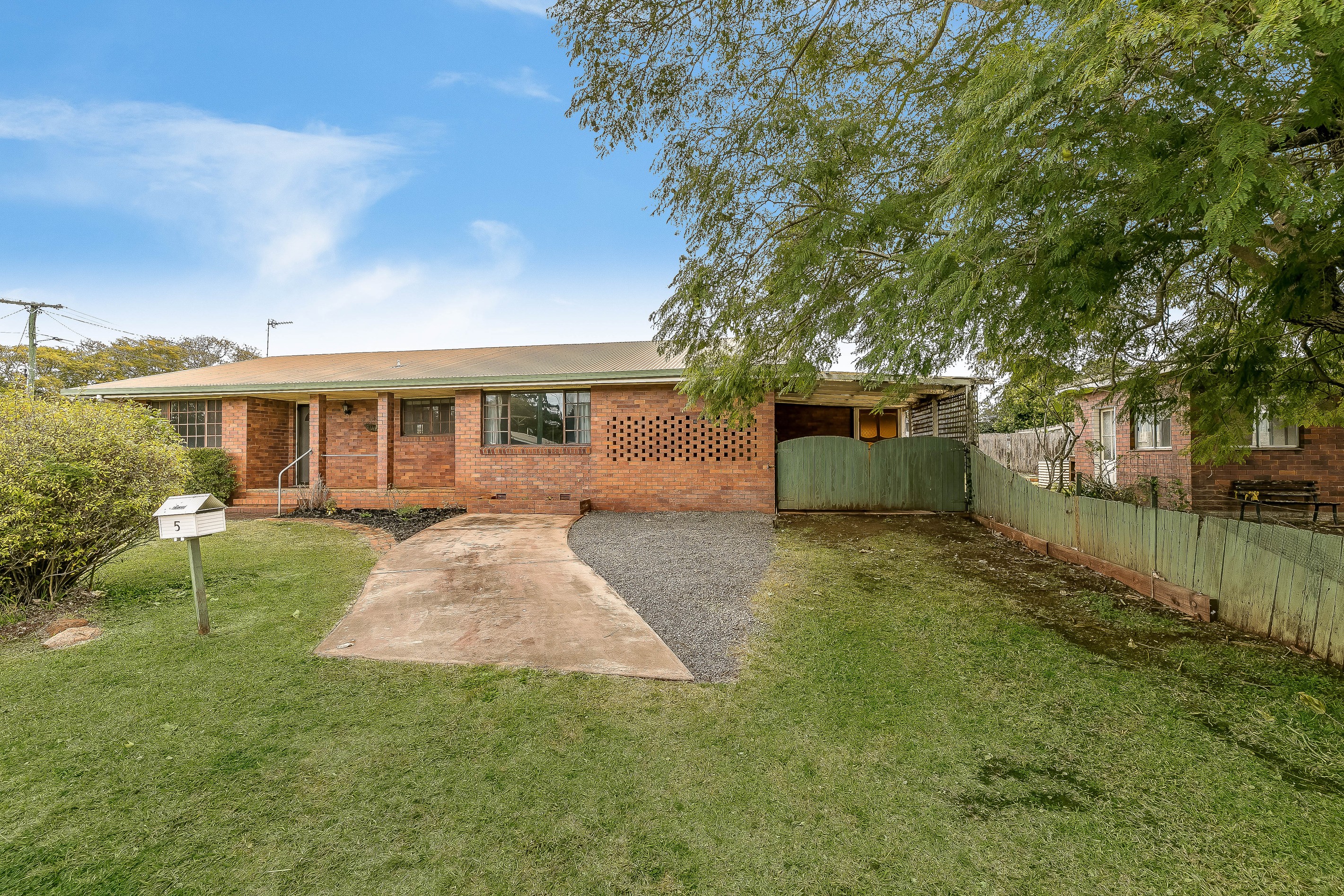 5 Hazzard Street, Centenary Heights, QLD 4350