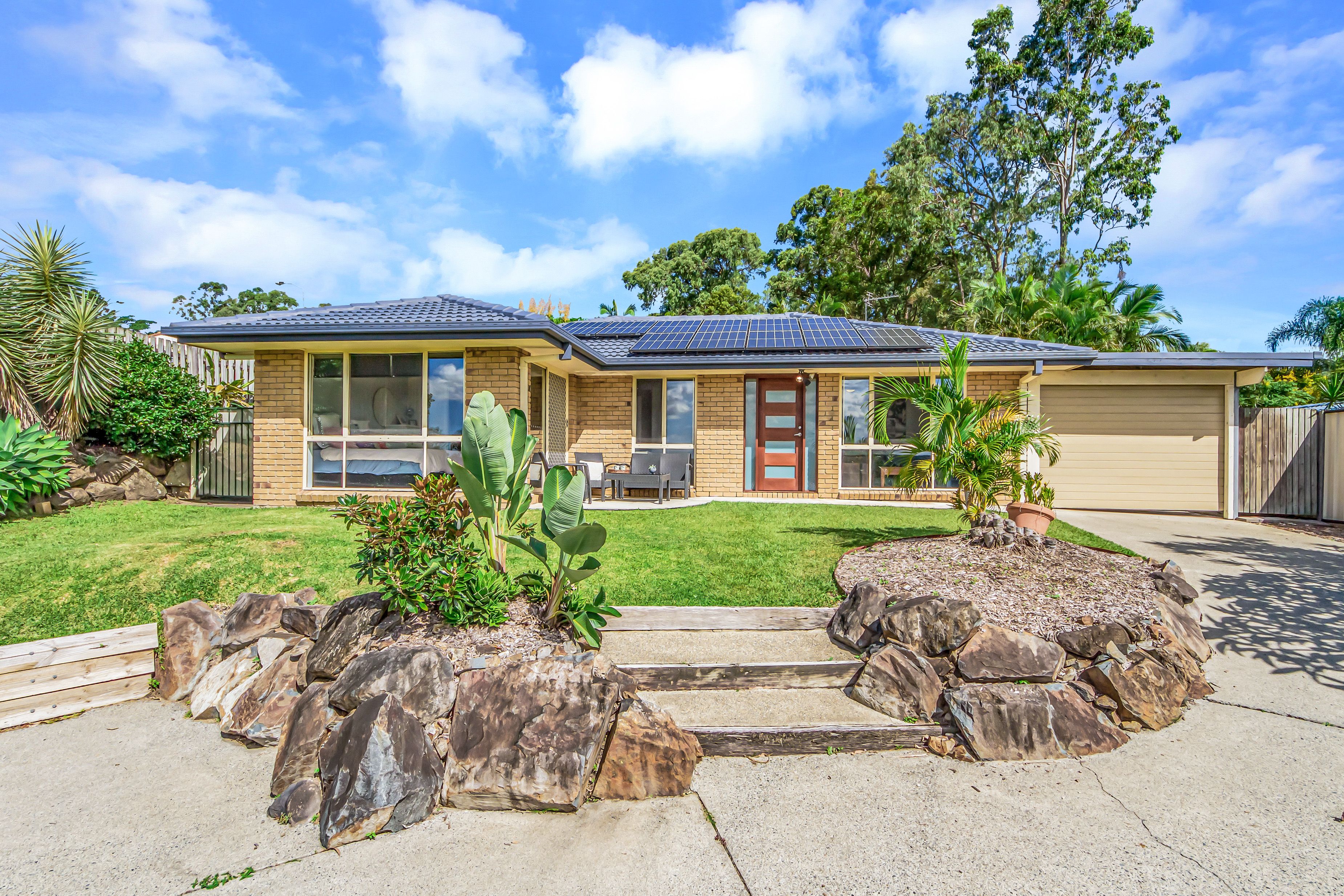 4 Macdougall Street, Highland Park, QLD 4211