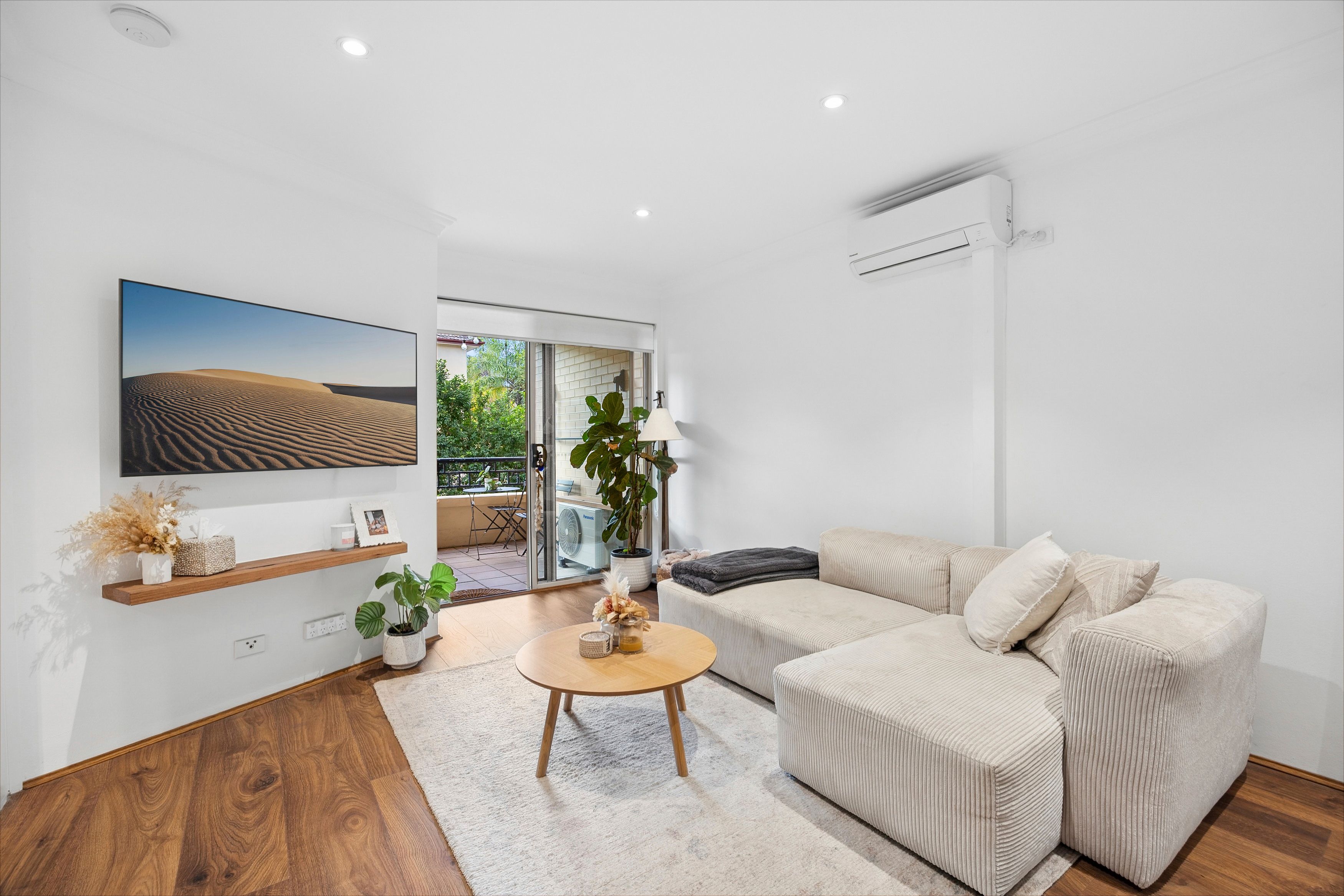 27/8 Koorala Street — photo from Ray White Northern Beaches