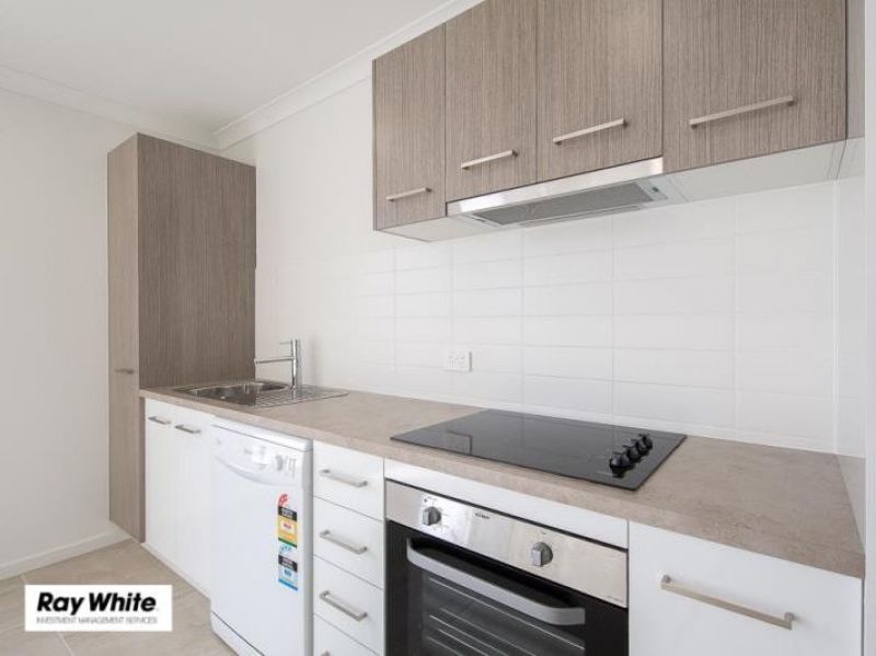 2/91 Lamington Drive, Redbank Plains, QLD 4301