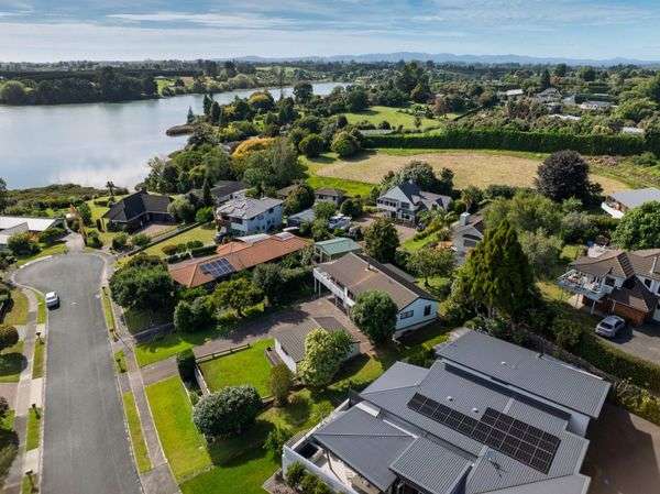 10 Lindoch Avenue photo 35
